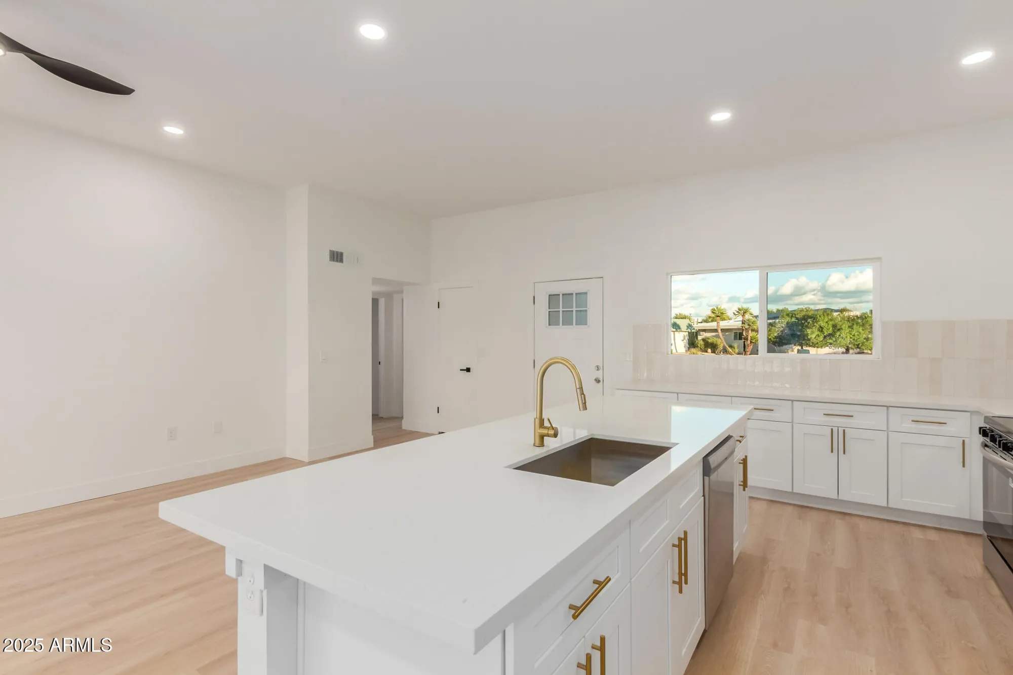 Property Slideshow image 7 of 34 | 17810 n monte vista ct, Sun City, AZ, 85373