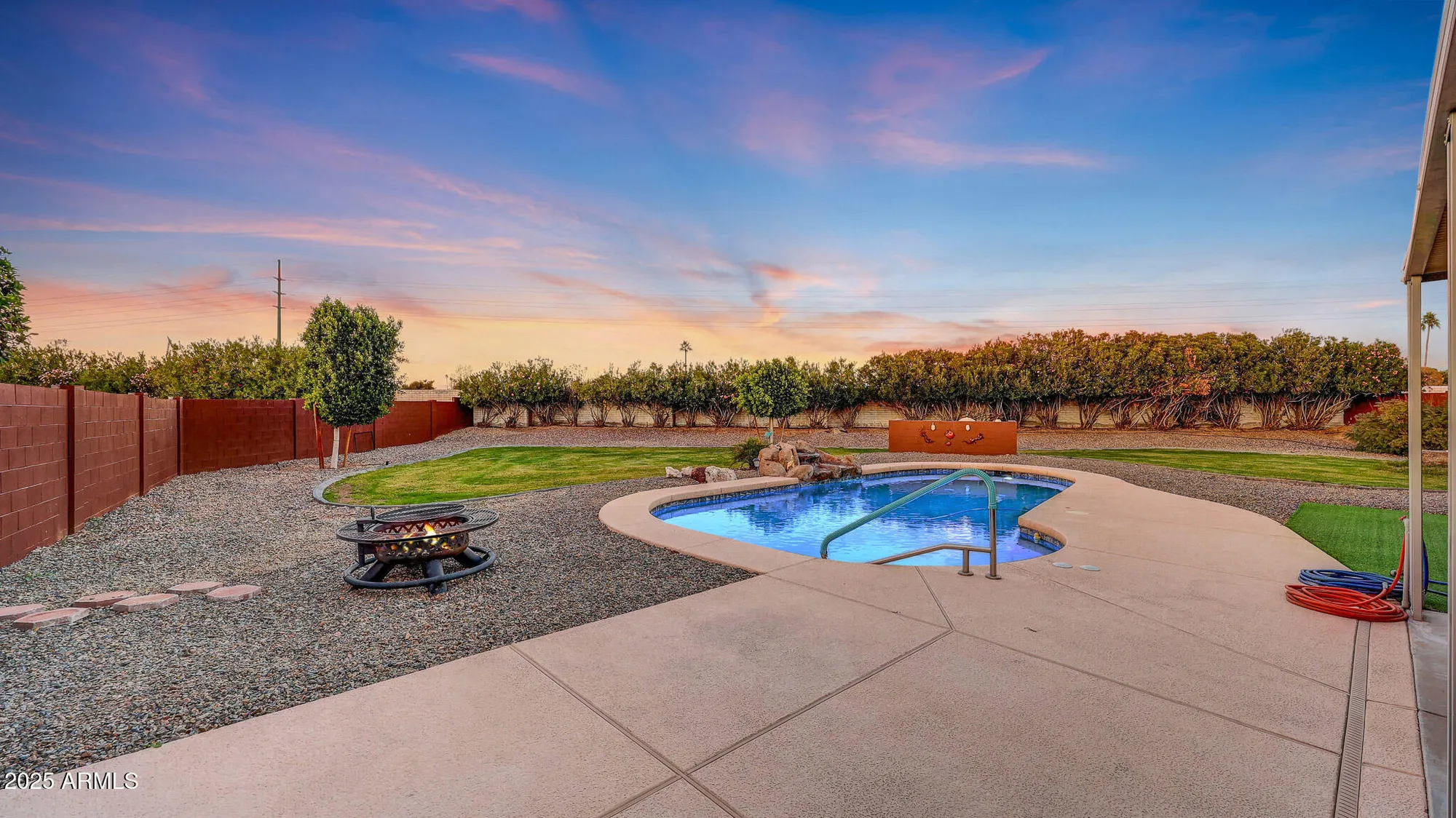 Property Slideshow image 2 of 51 | 10914 w campana dr, Sun City, AZ, 85351