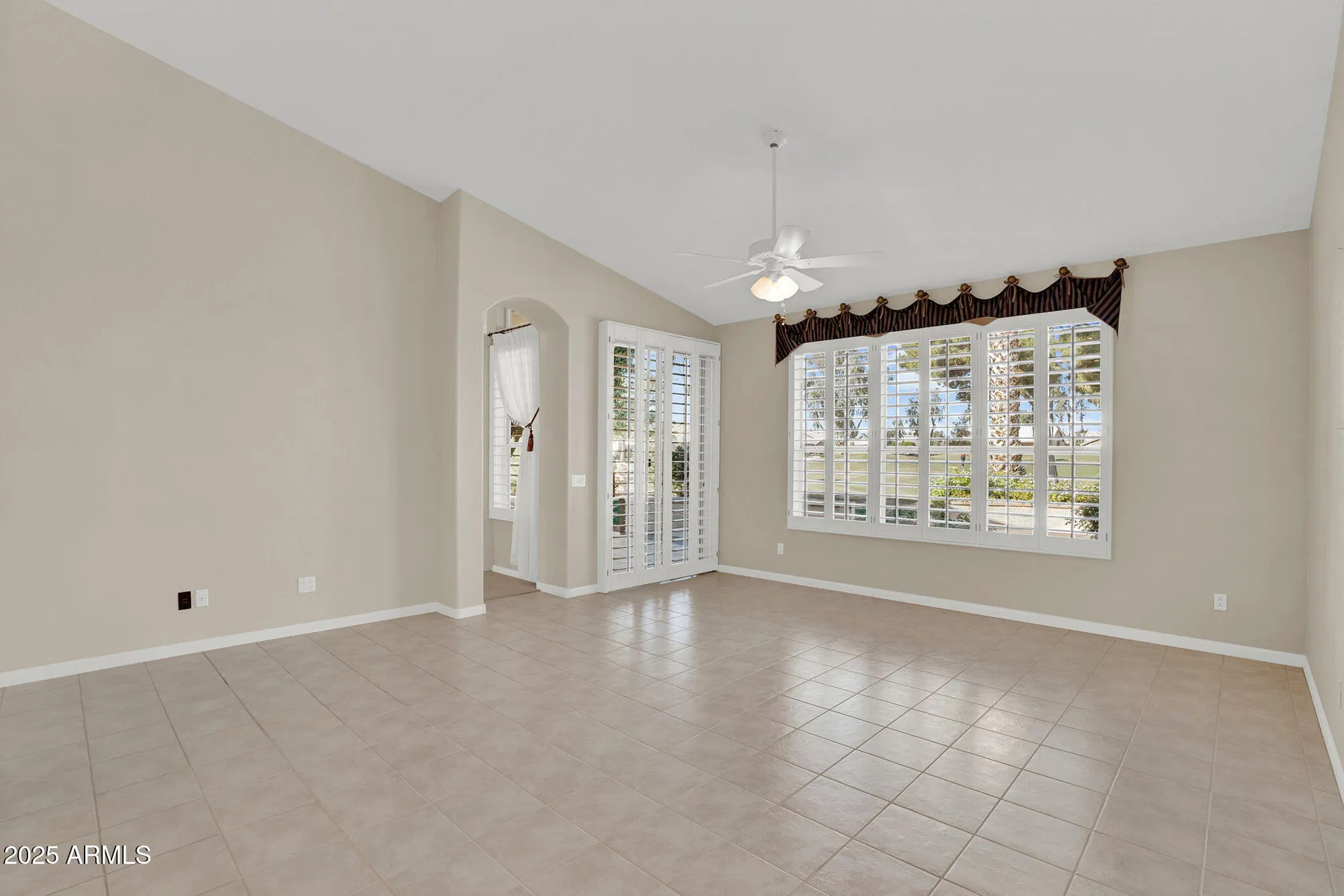 Property Slideshow image 13 of 40 | 15666 w fairmount ave, Goodyear, AZ, 85395