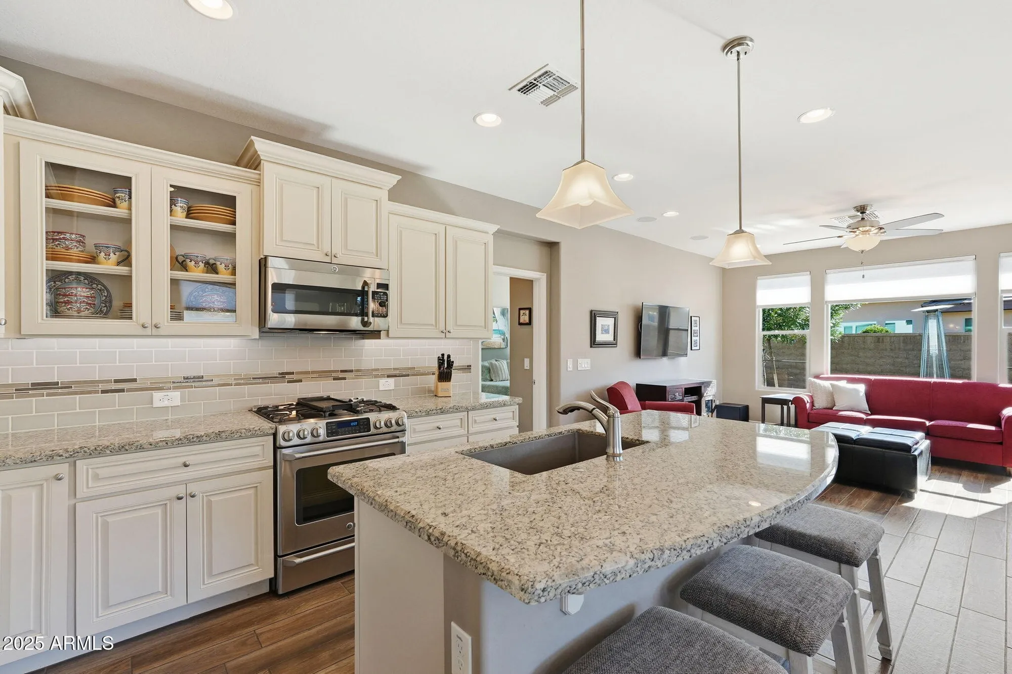 Property Slideshow image 12 of 55 | 891 e cereus pass, Queen Creek, AZ, 85140