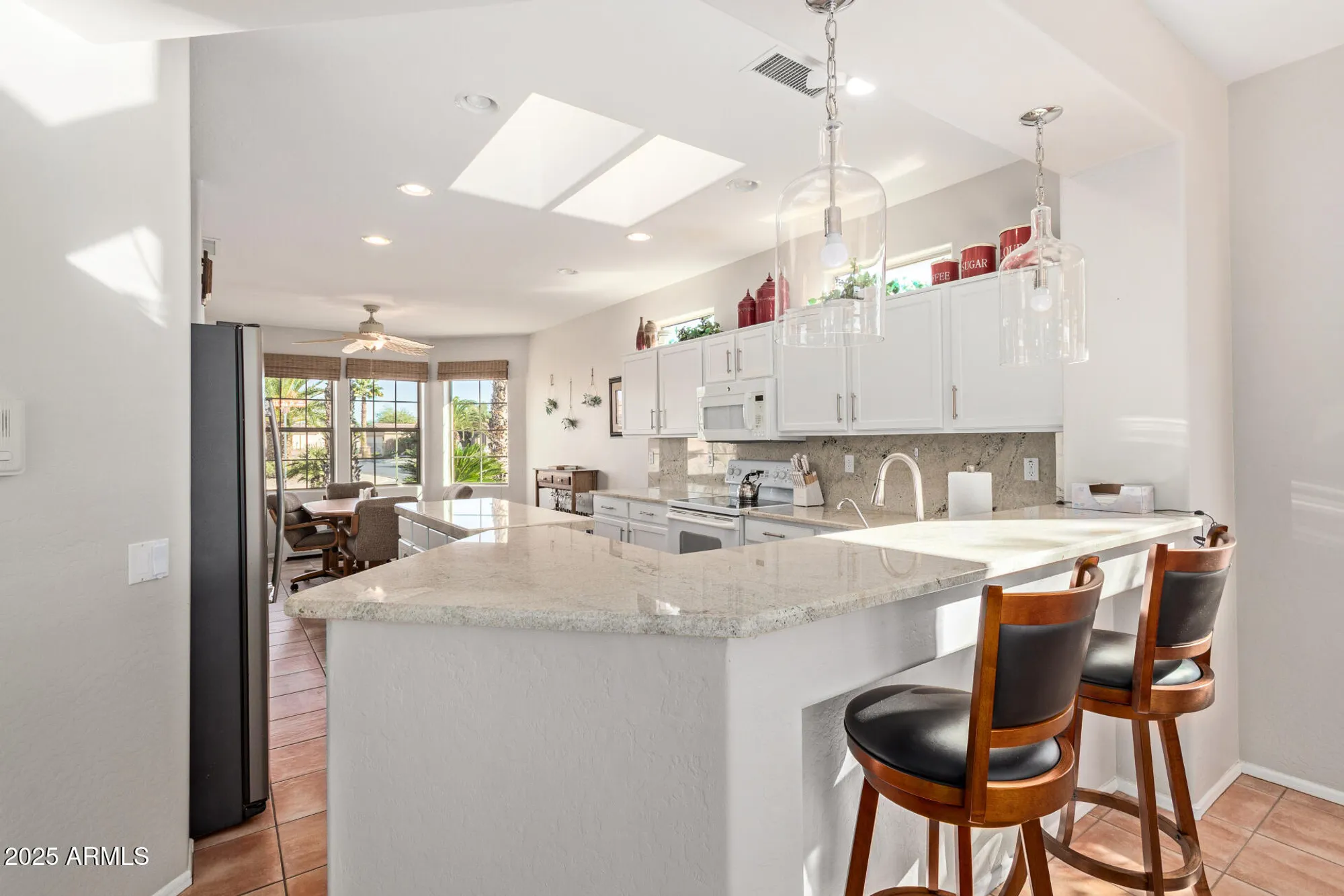 Property Slideshow image 11 of 34 | 16355 w desert lily dr, Surprise, AZ, 85387