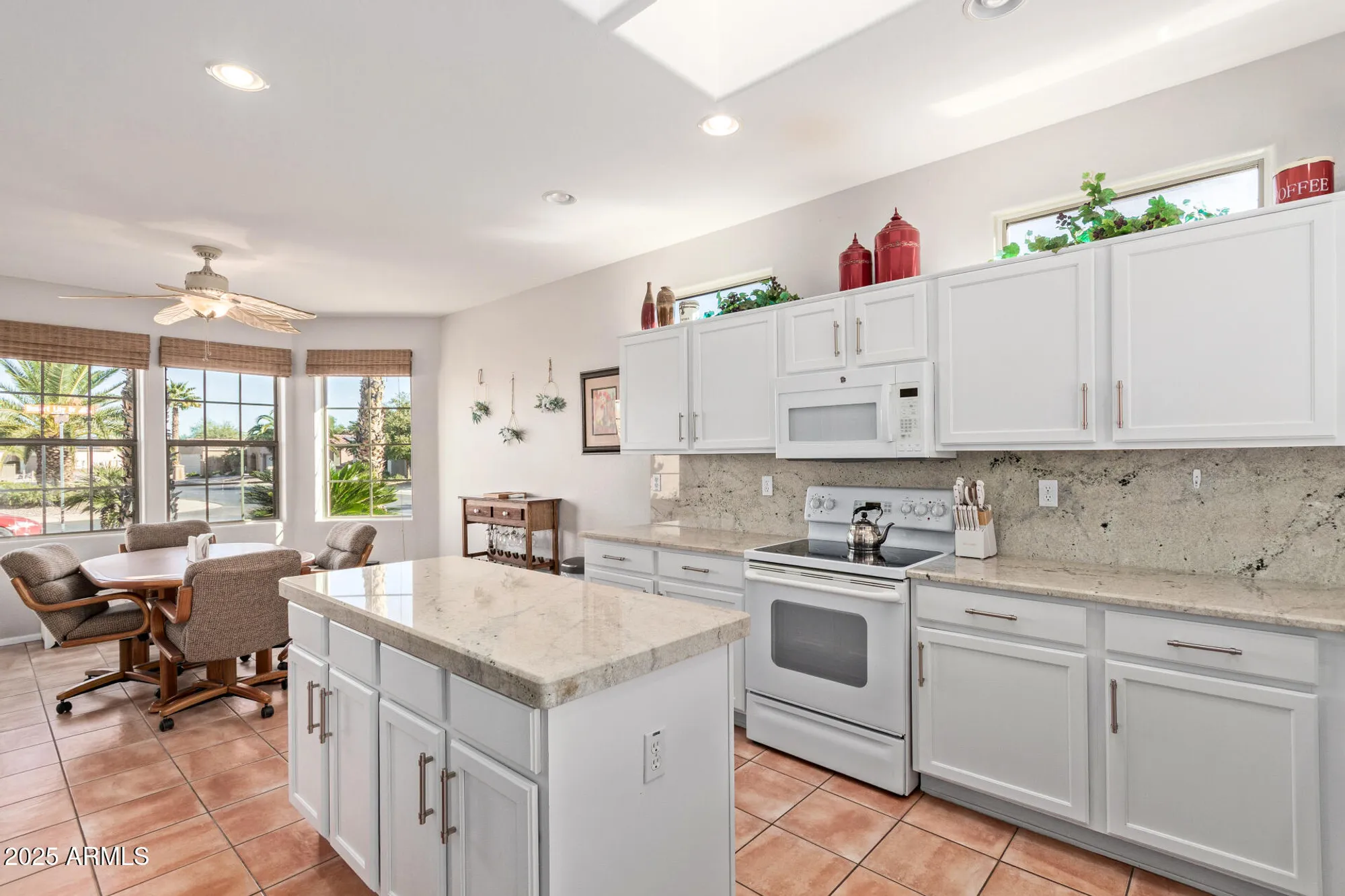 Property Slideshow image 12 of 34 | 16355 w desert lily dr, Surprise, AZ, 85387