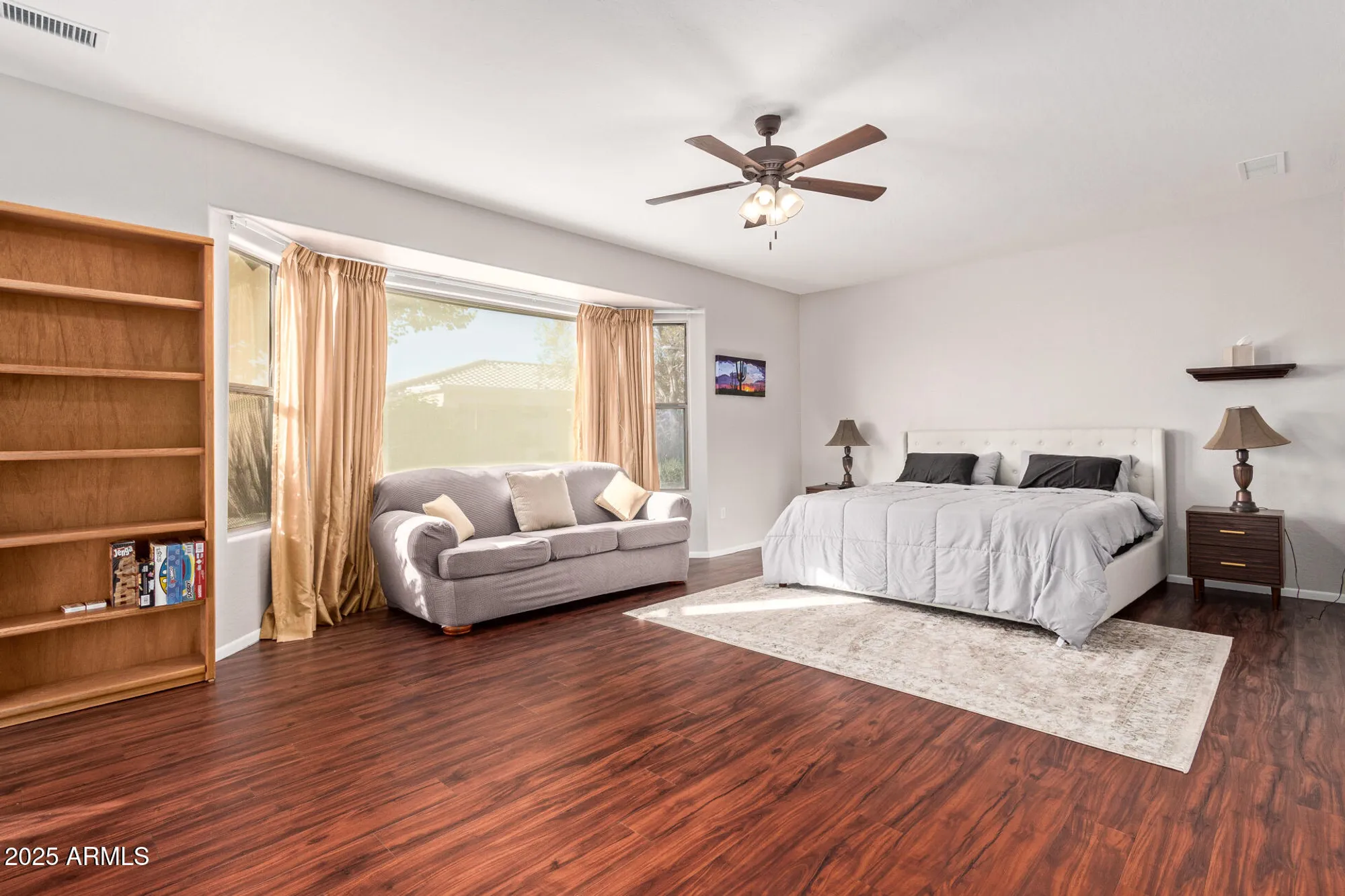 Property Slideshow image 16 of 34 | 16355 w desert lily dr, Surprise, AZ, 85387