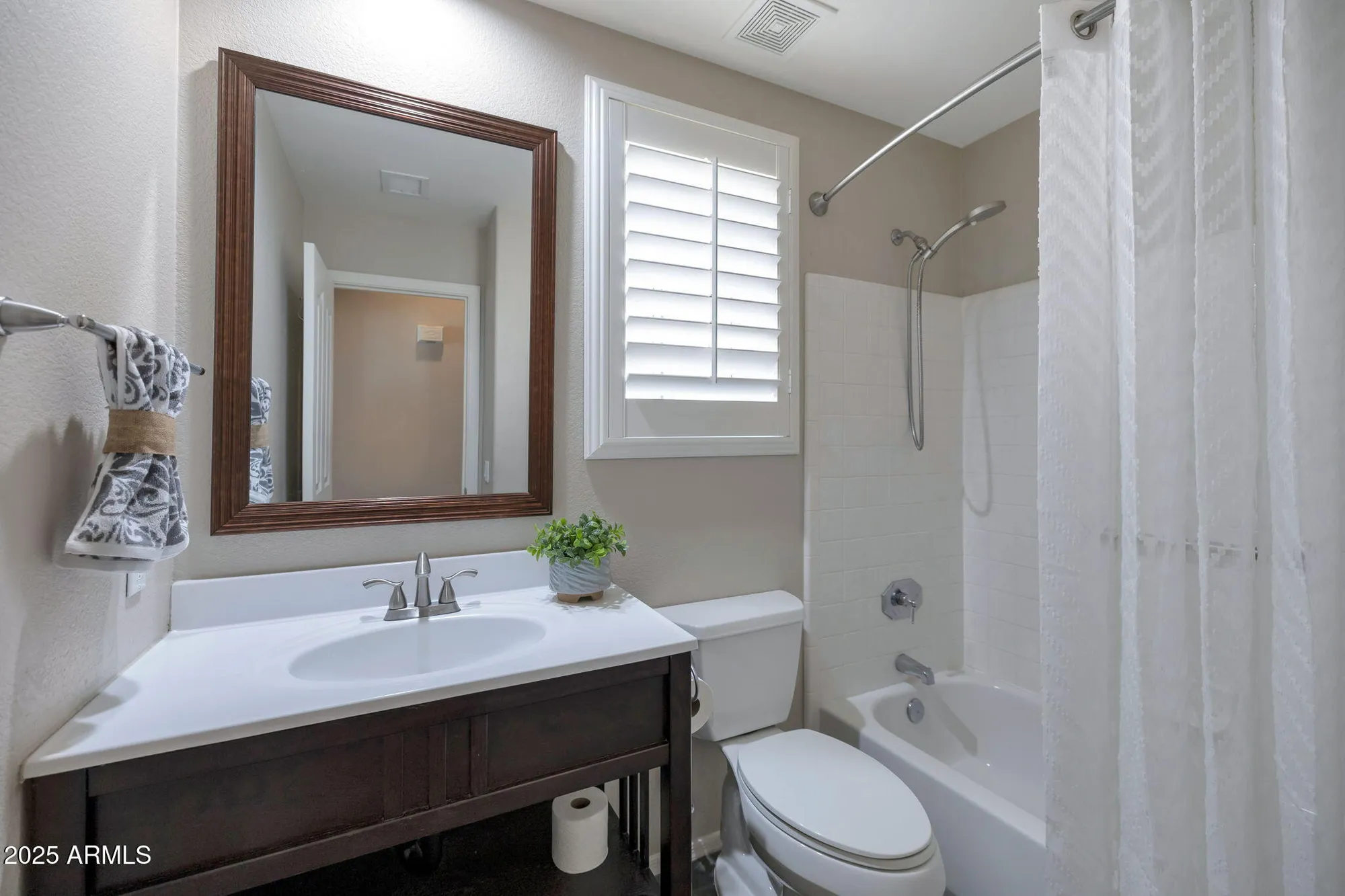 Property Slideshow image 15 of 26 | 15674 w monterey way, Goodyear, AZ, 85395