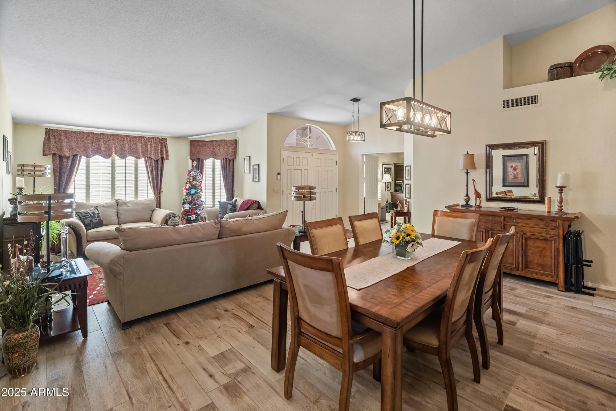 Property Slideshow image 9 of 53 | 9456 w chino dr, Peoria, AZ, 85382