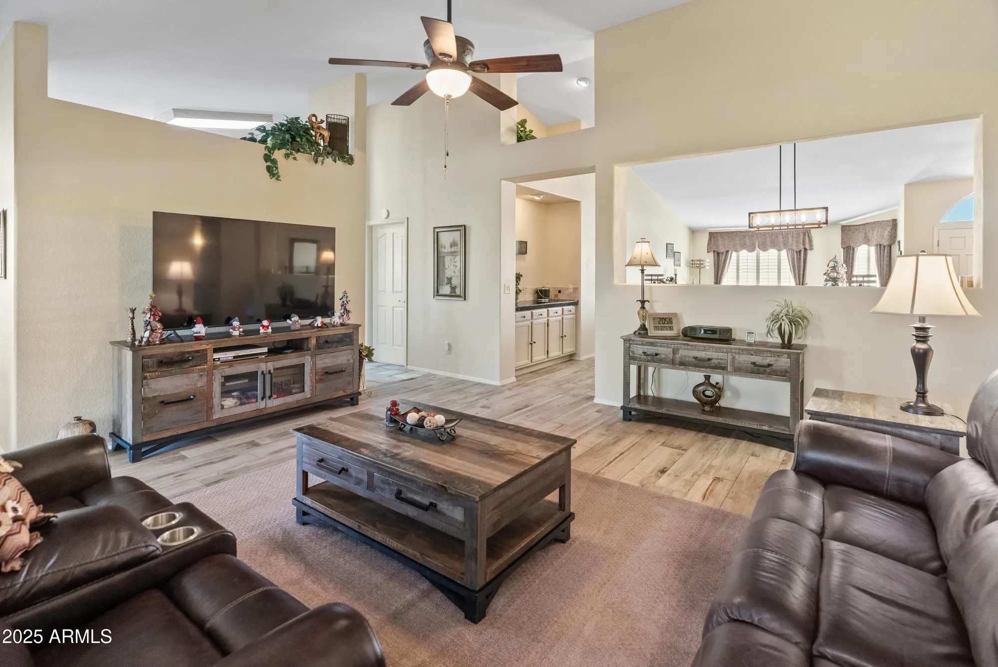 Property Slideshow image 4 of 53 | 9456 w chino dr, Peoria, AZ, 85382