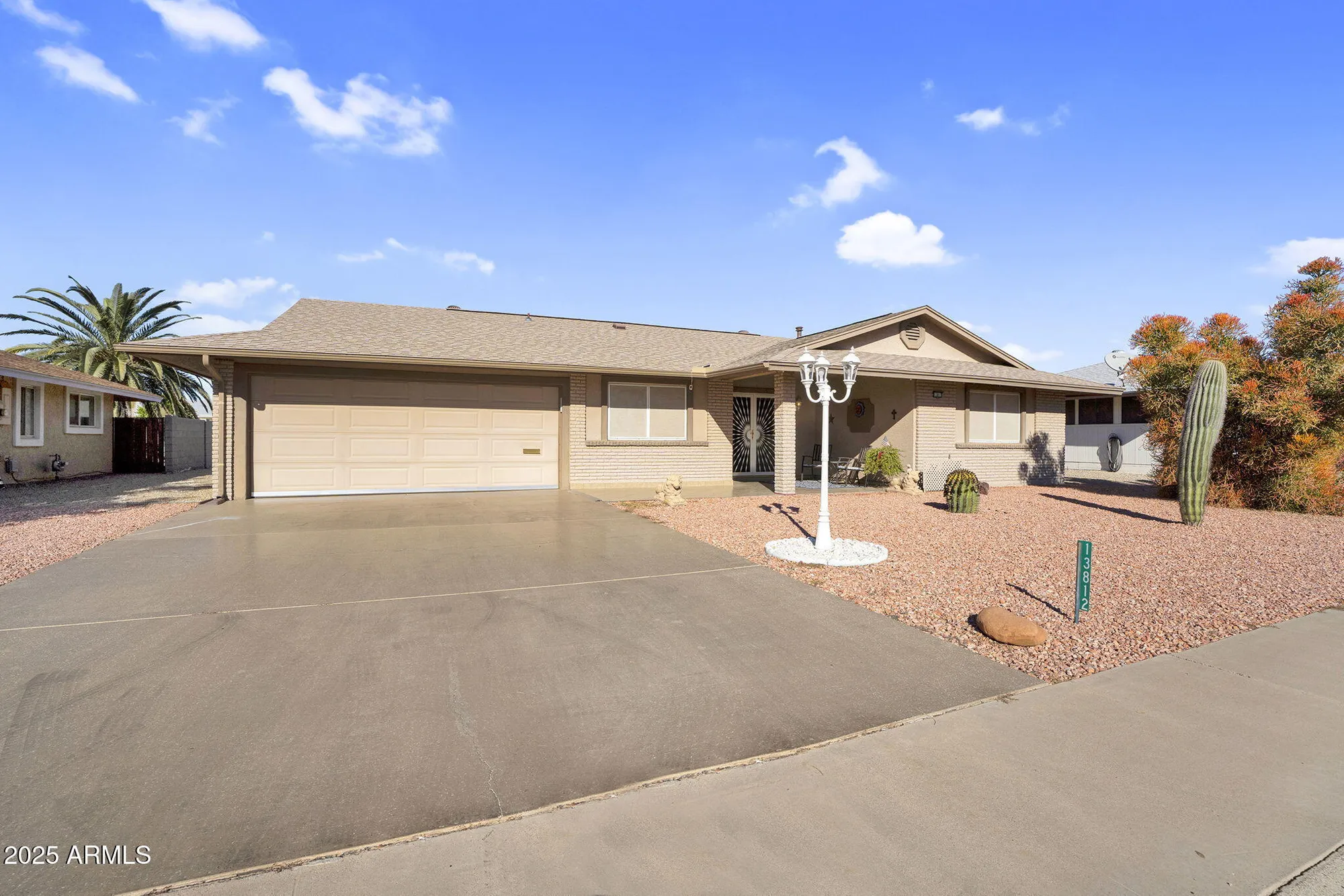 Property Slideshow image 2 of 89 | 13812 n kaanapali dr, Sun City, AZ, 85351