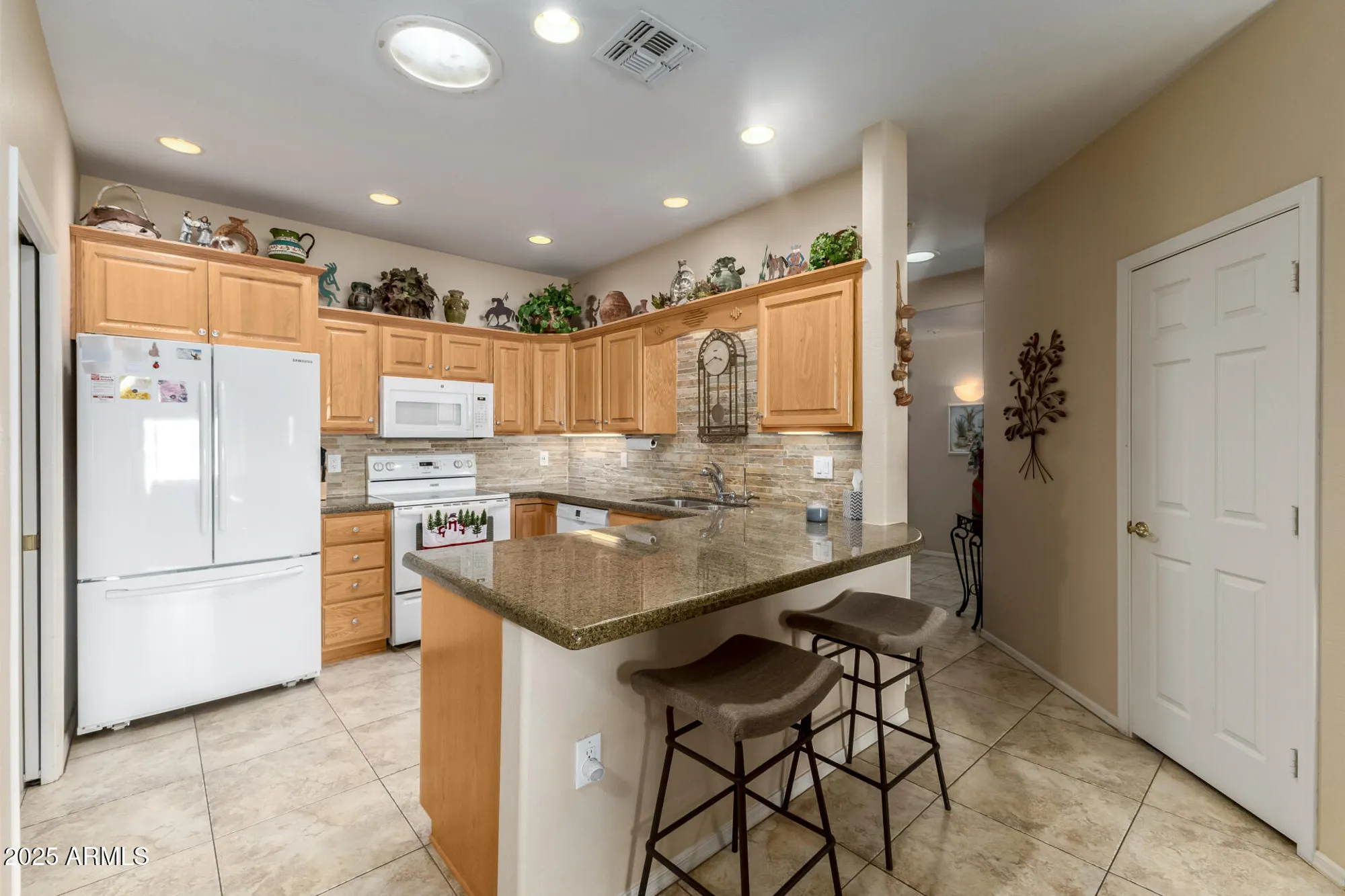 Property Slideshow image 12 of 40 | 11068 e kilarea ave 151, Mesa, AZ, 85209
