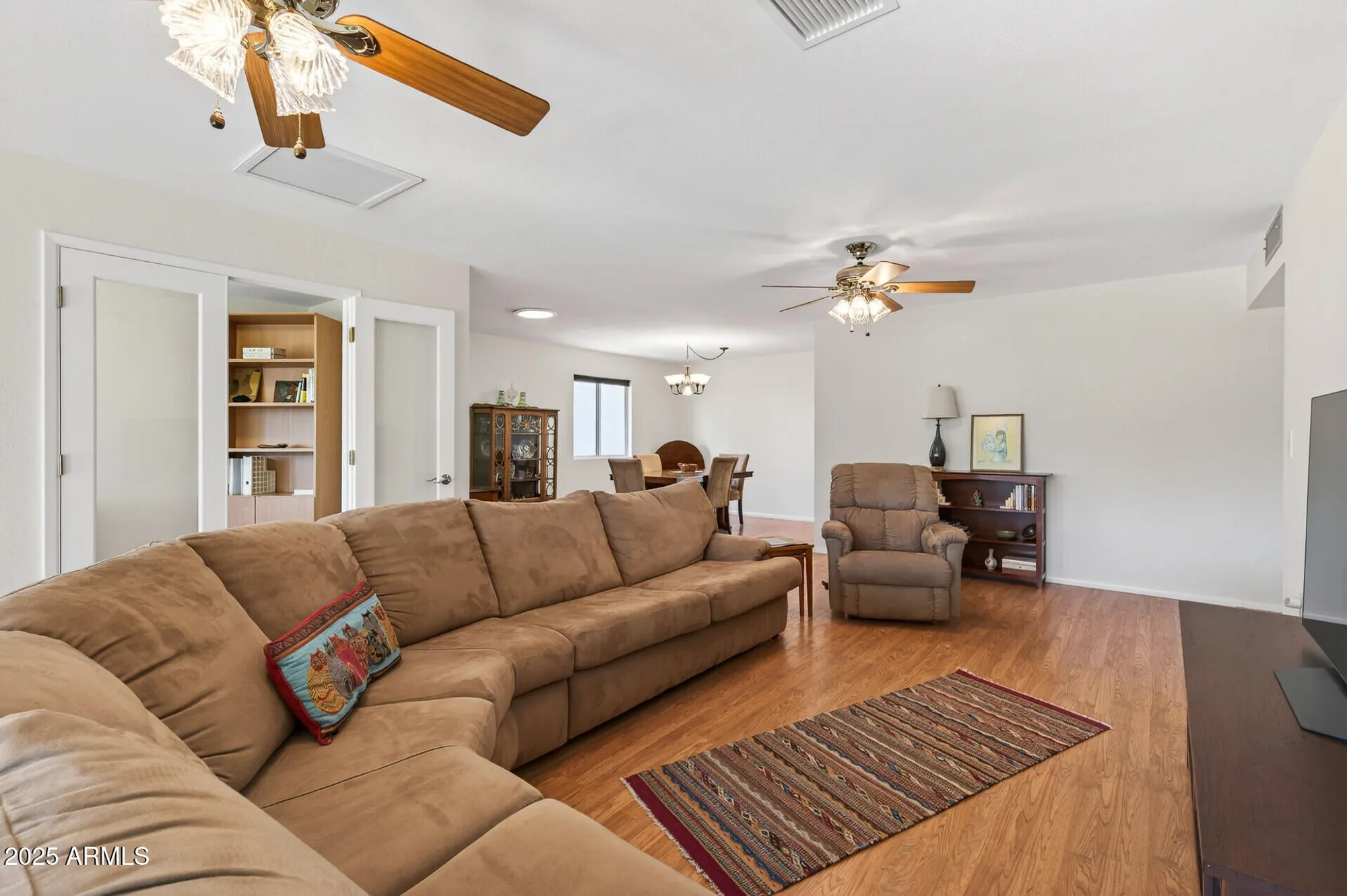 Property Slideshow image 12 of 41 | 10331 w prairie hills cir, Sun City, AZ, 85351