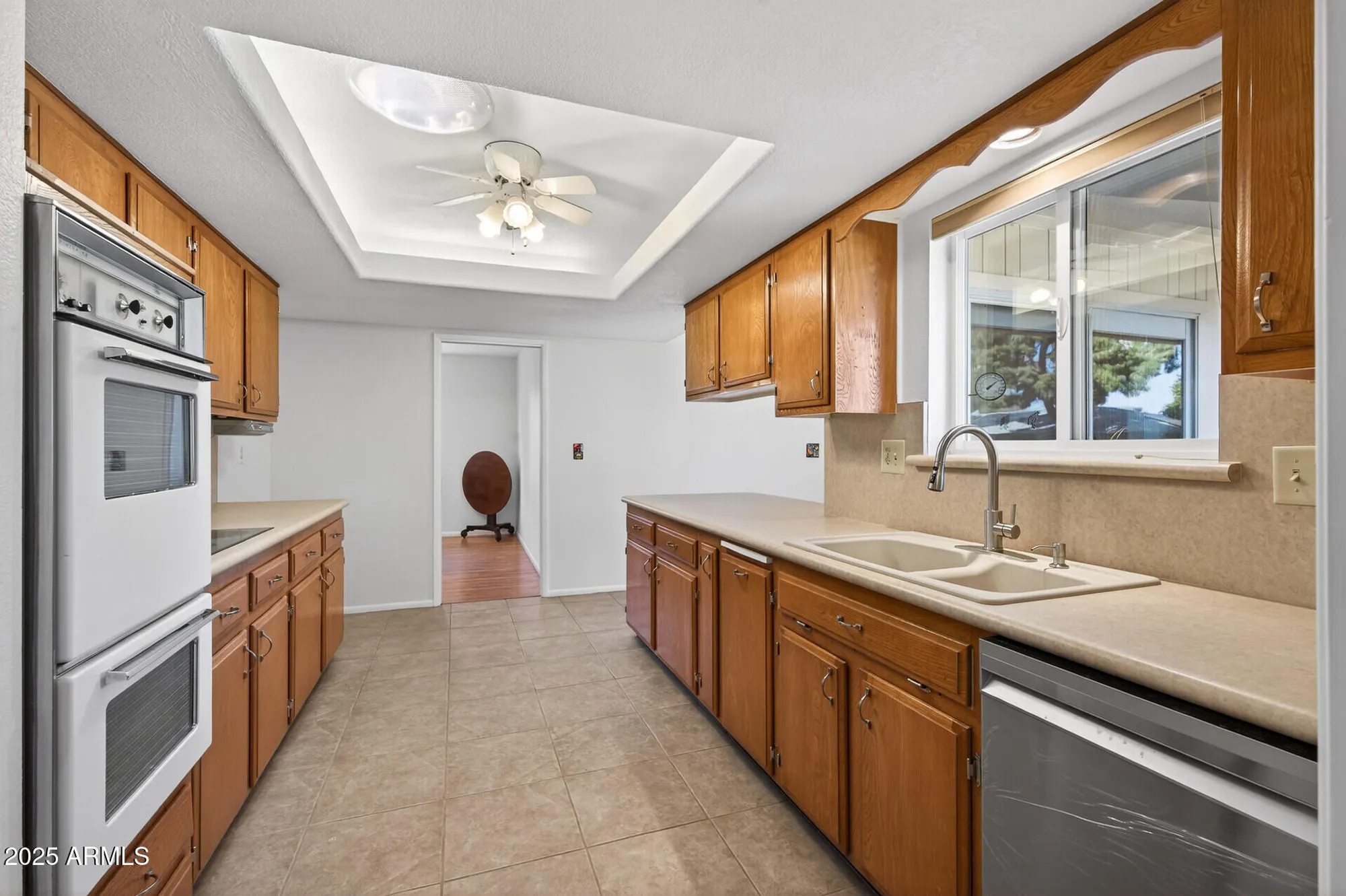 Property Slideshow image 16 of 41 | 10331 w prairie hills cir, Sun City, AZ, 85351