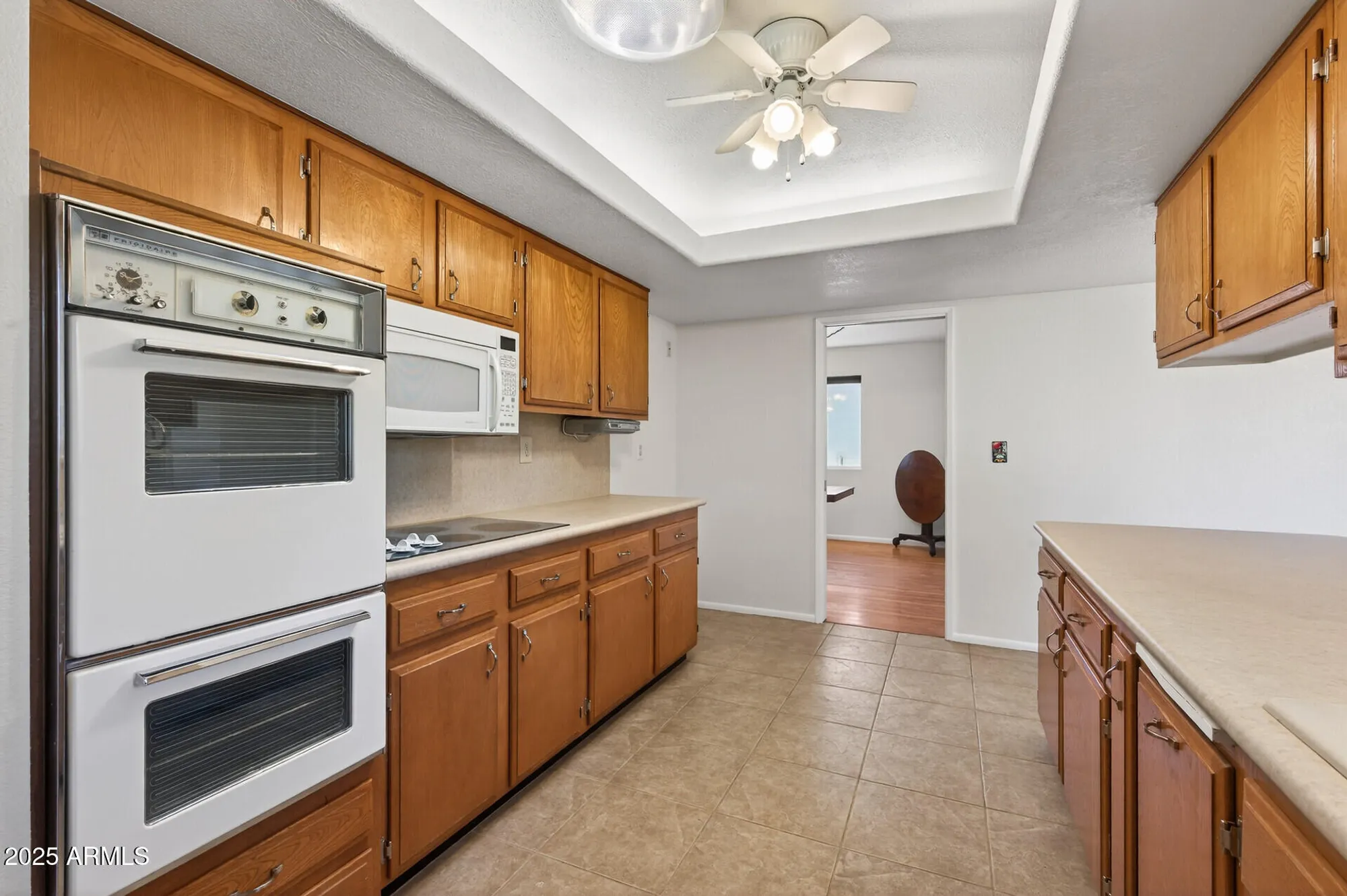 Property Slideshow image 17 of 41 | 10331 w prairie hills cir, Sun City, AZ, 85351
