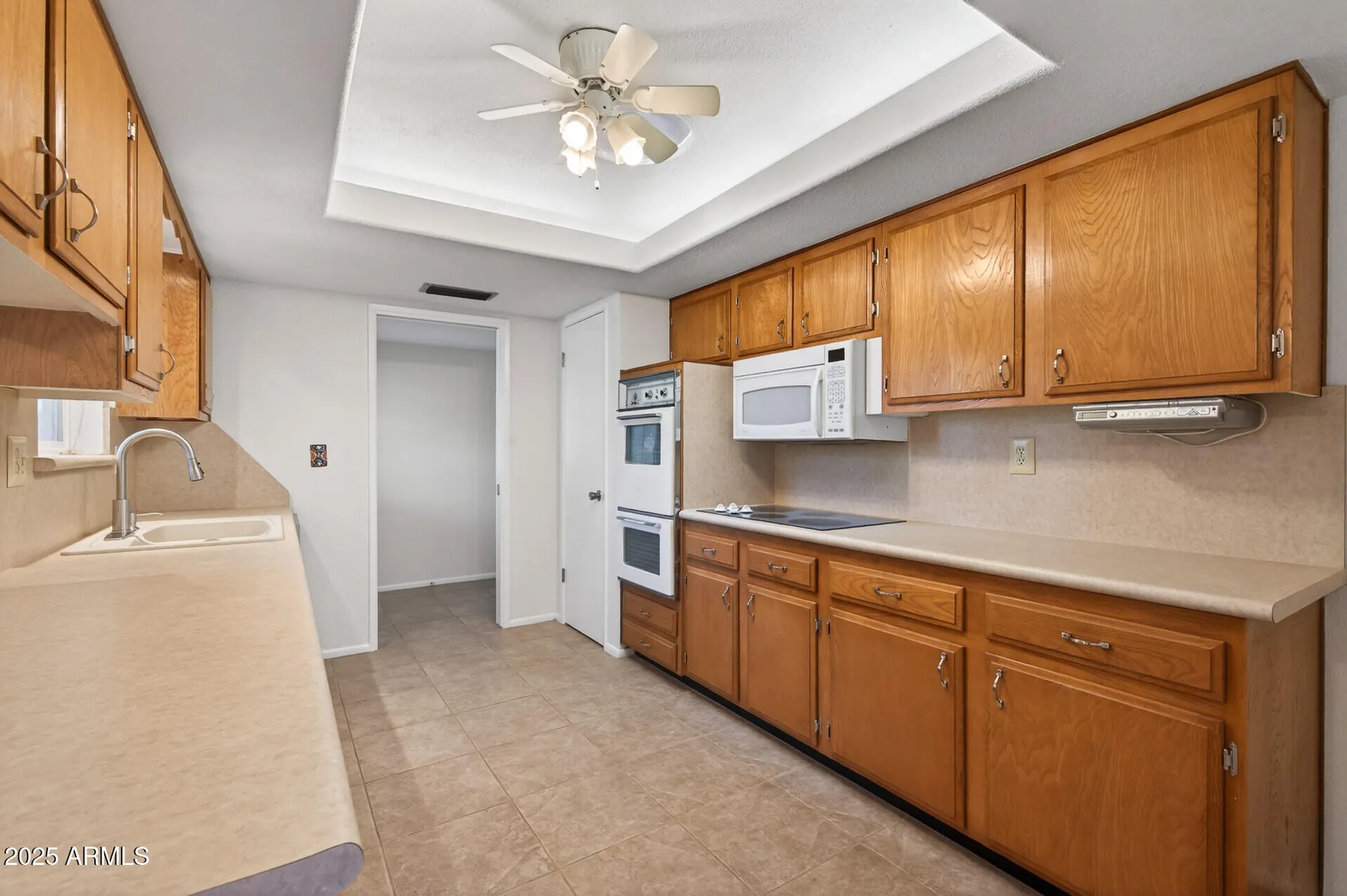 Property Slideshow image 18 of 41 | 10331 w prairie hills cir, Sun City, AZ, 85351