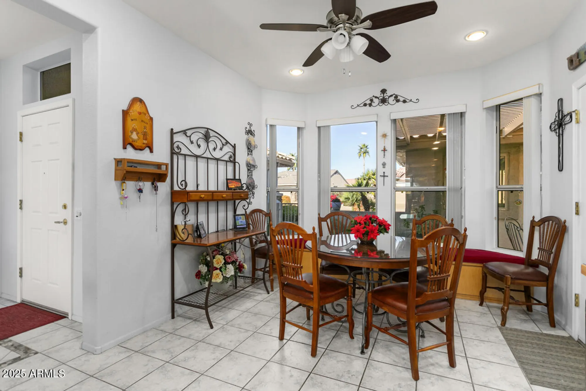 Property Slideshow image 5 of 44 | 15871 w mill valley ln, Surprise, AZ, 85374