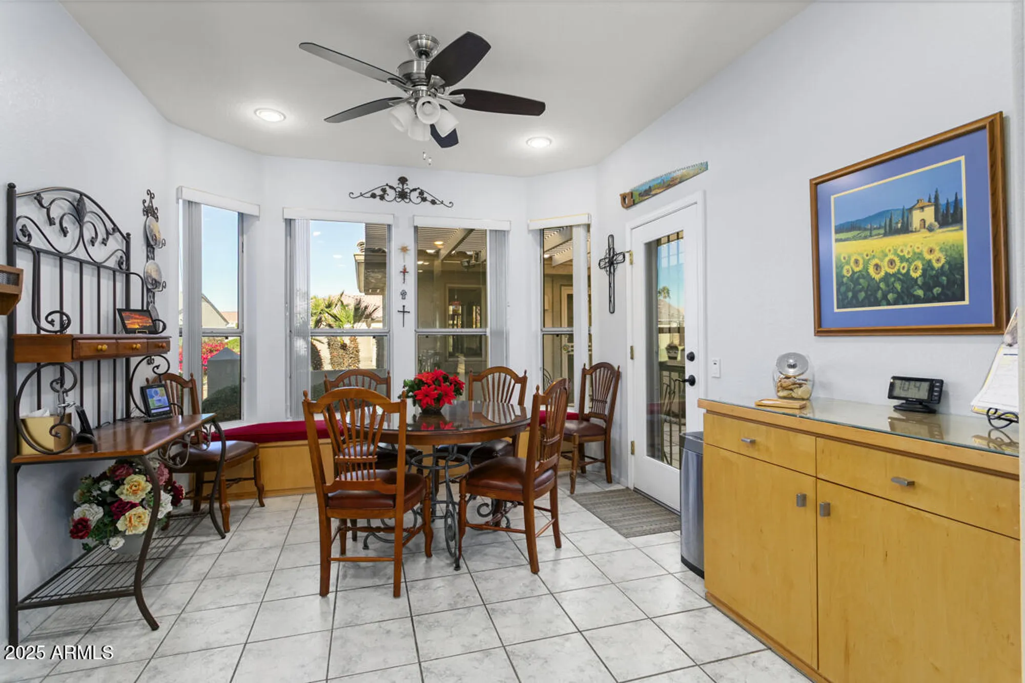 Property Slideshow image 6 of 44 | 15871 w mill valley ln, Surprise, AZ, 85374