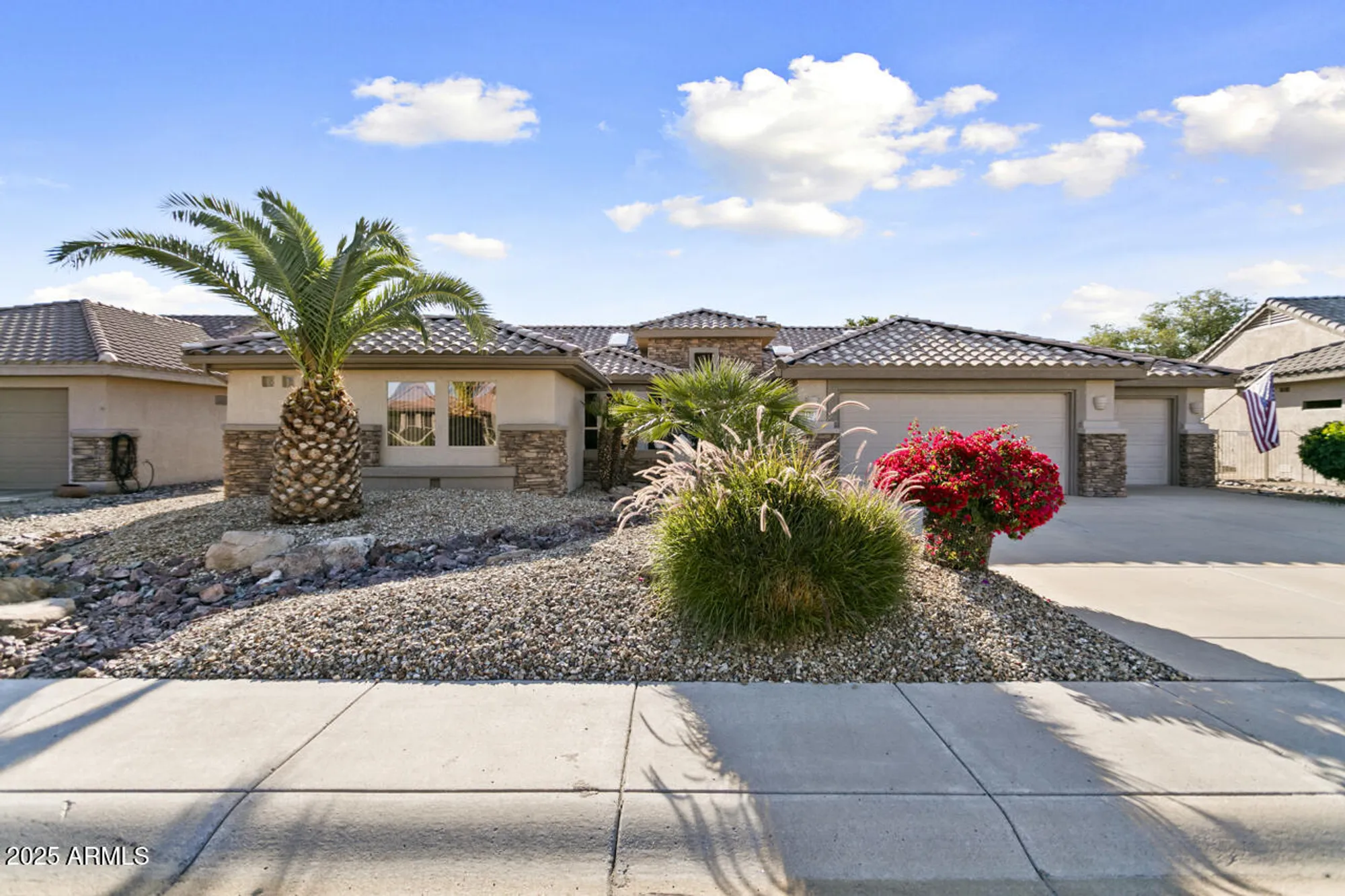 Property Slideshow image 1 of 44 | 15871 w mill valley ln, Surprise, AZ, 85374