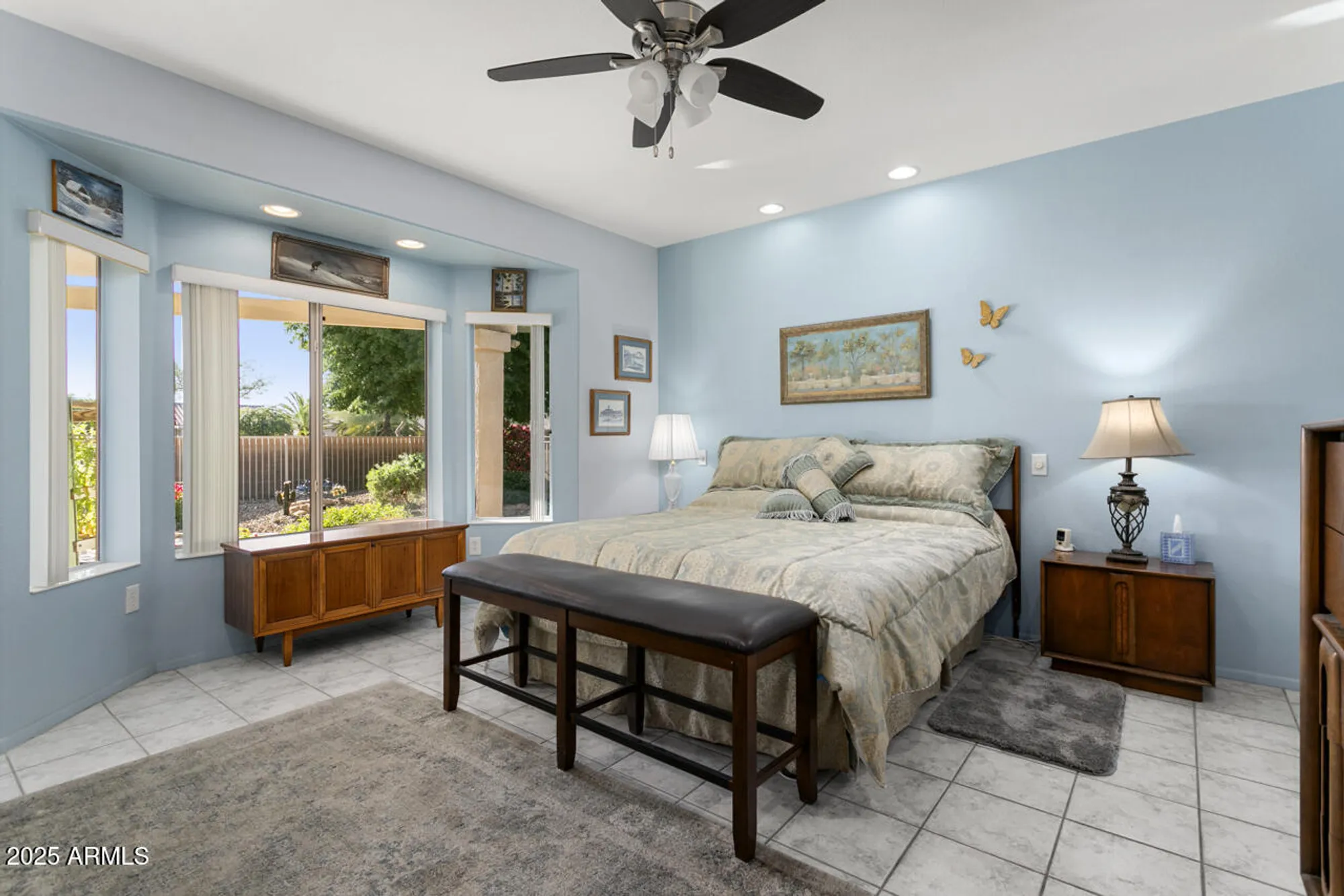 Property Slideshow image 20 of 44 | 15871 w mill valley ln, Surprise, AZ, 85374