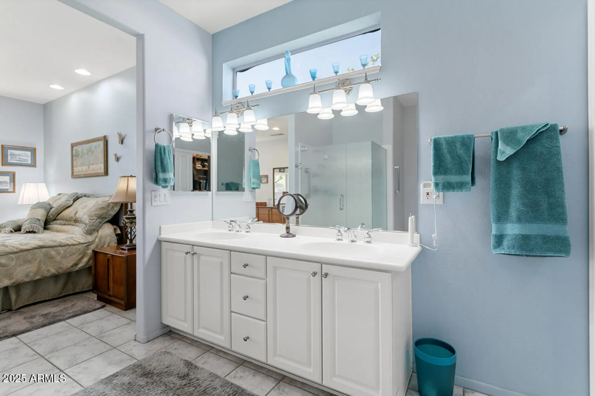 Property Slideshow image 23 of 44 | 15871 w mill valley ln, Surprise, AZ, 85374