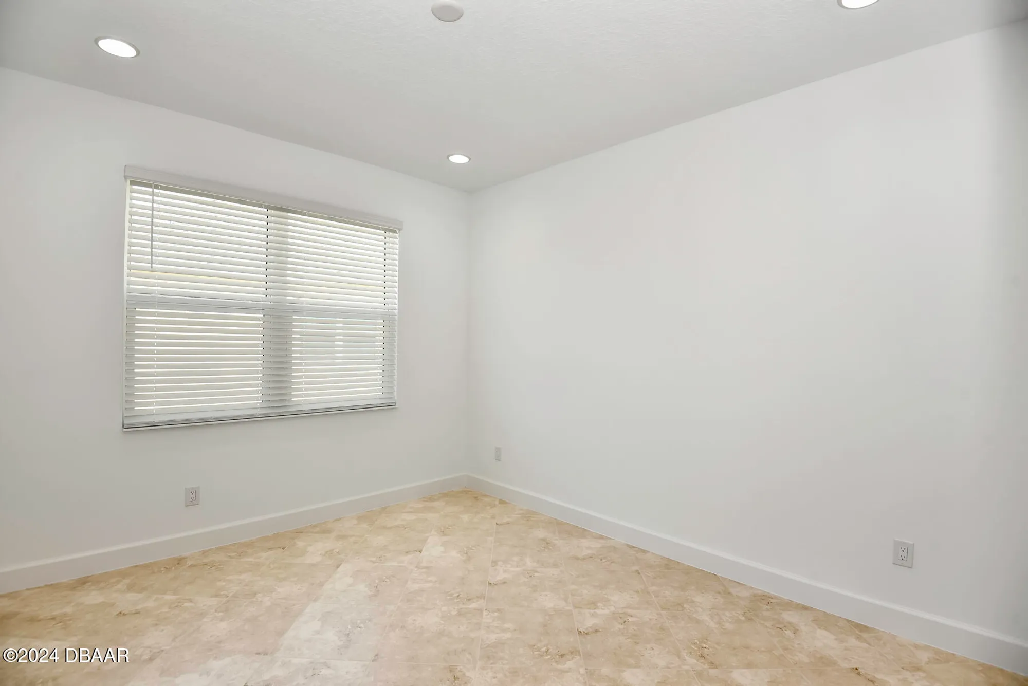 Property Slideshow image 16 of 119 | 148 six string dr, Daytona Beach, FL, 32124