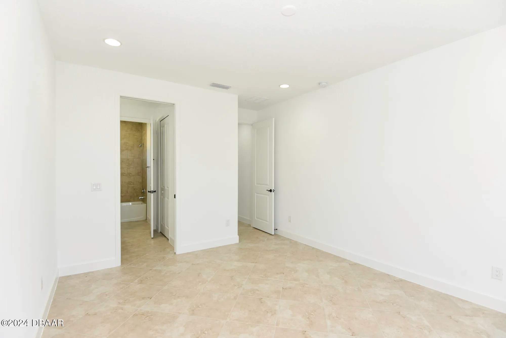 Property Slideshow image 20 of 119 | 148 six string dr, Daytona Beach, FL, 32124