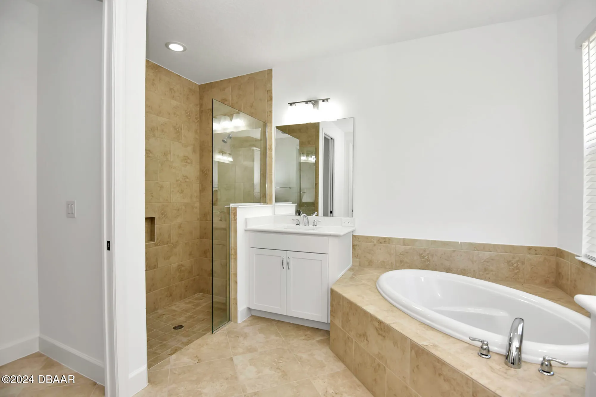 Property Slideshow image 30 of 119 | 148 six string dr, Daytona Beach, FL, 32124