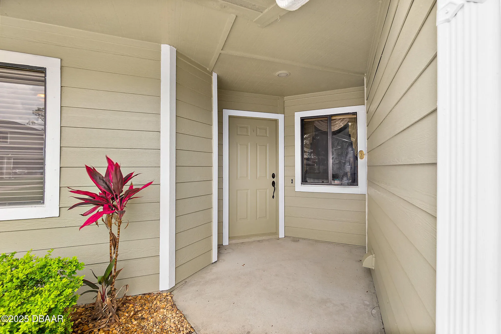 Property Slideshow image 3 of 38 | 39 landings ln, Ormond Beach, FL, 32174