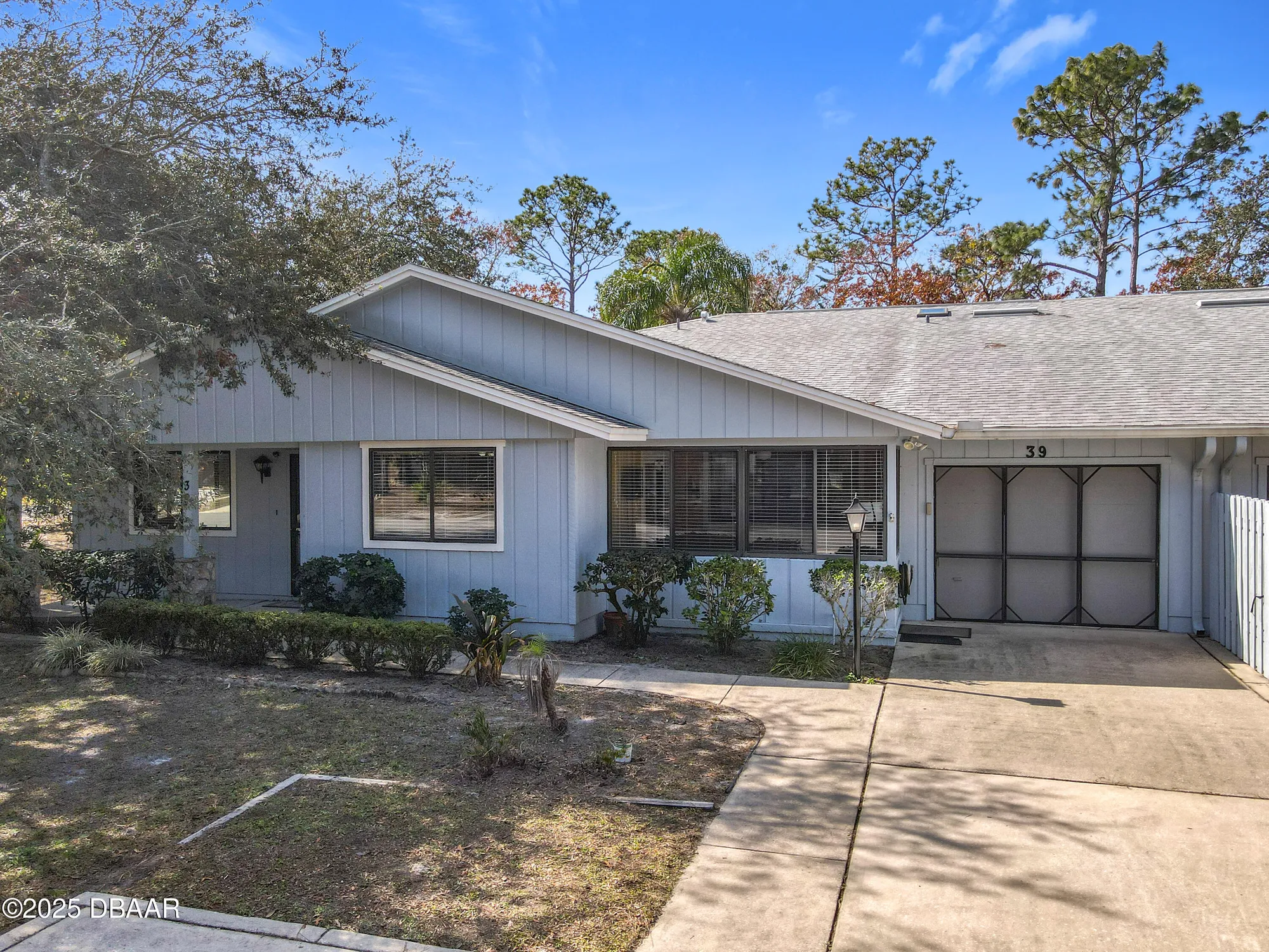Property Slideshow image 5 of 47 | 39 crooked pine rd, Port Orange, FL, 32128