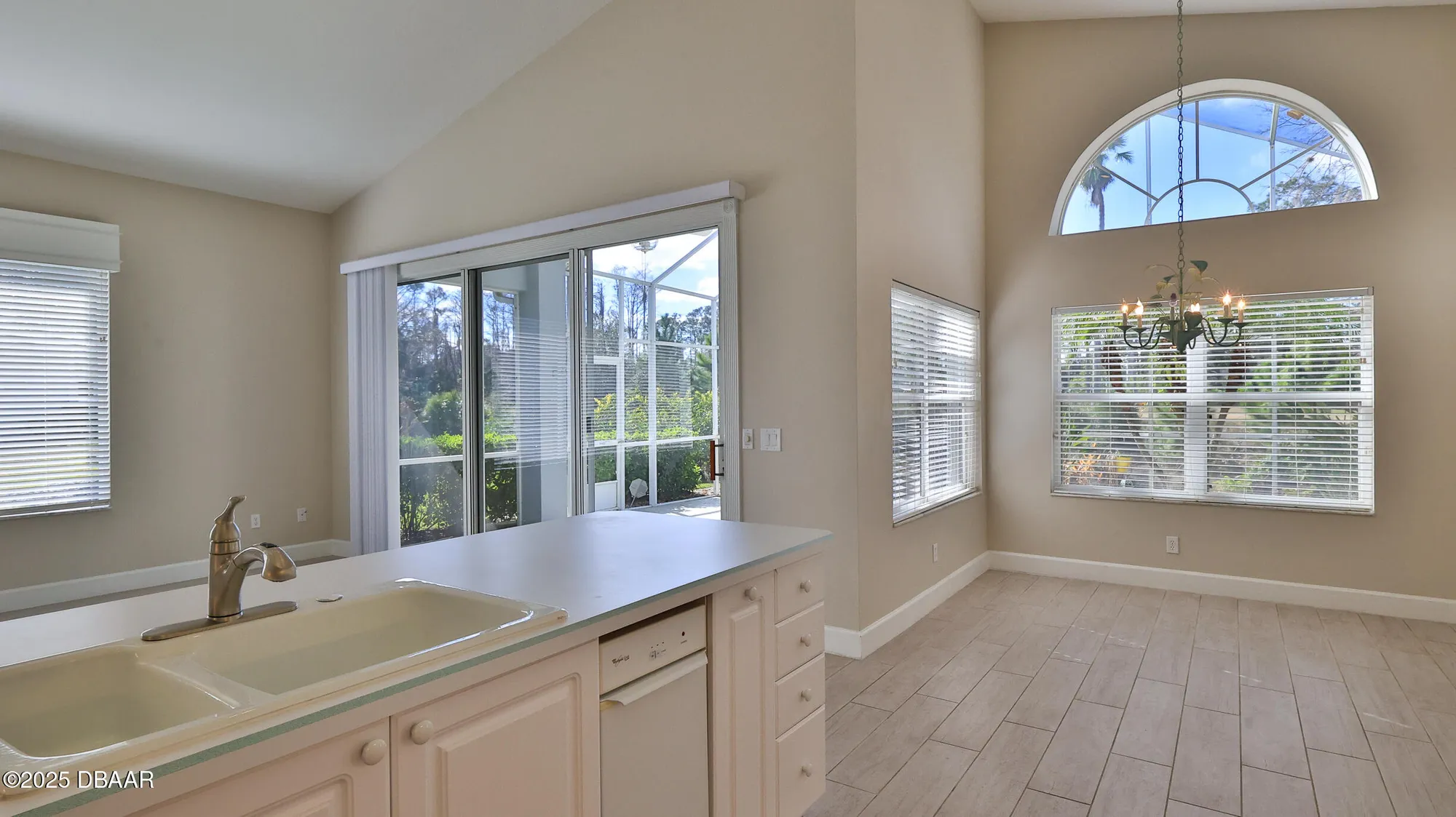 Property Slideshow image 11 of 39 | 51 bay pointe dr, Ormond Beach, FL, 32174