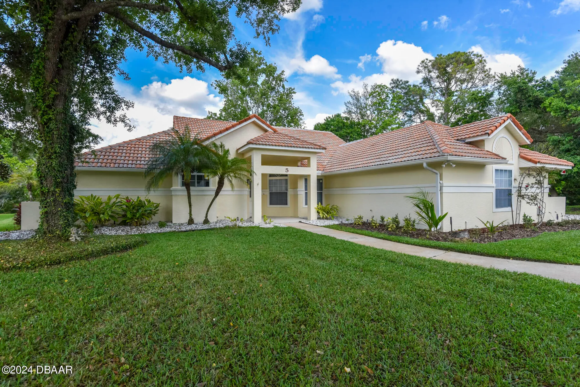 Property Slideshow image 1 of 46 | 5 lake isle way, Ormond Beach, FL, 32174