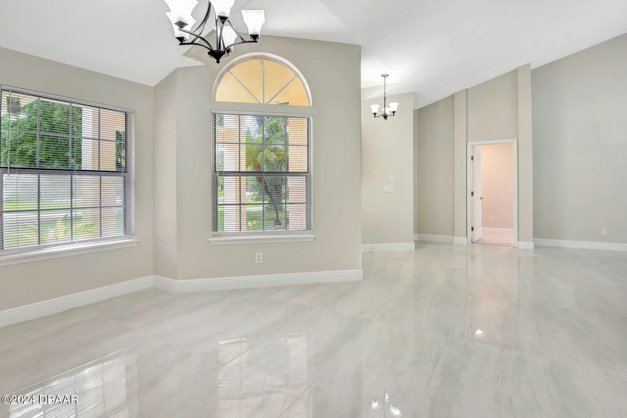 Property Slideshow image 12 of 46 | 5 lake isle way, Ormond Beach, FL, 32174