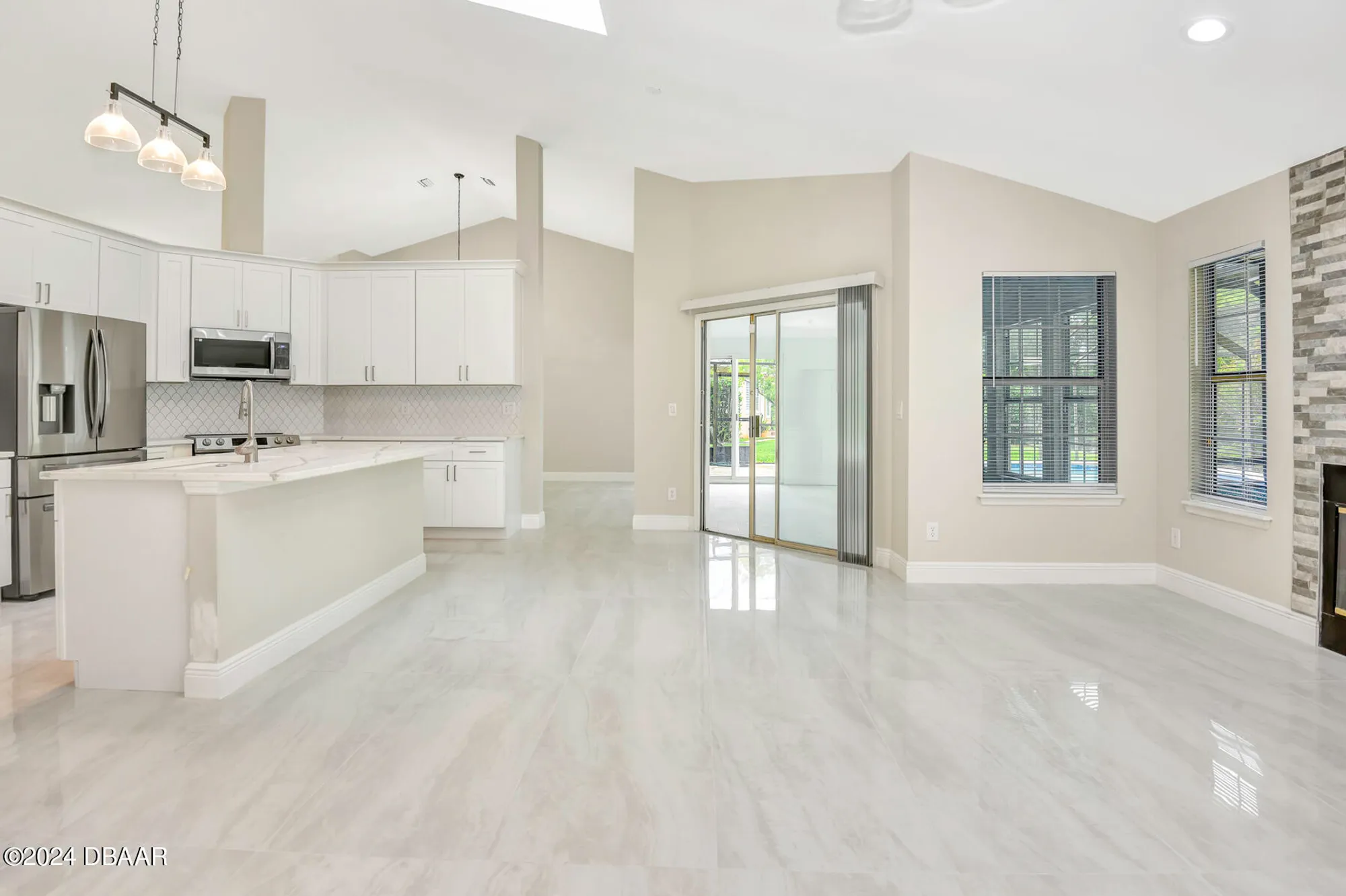 Property Slideshow image 14 of 46 | 5 lake isle way, Ormond Beach, FL, 32174