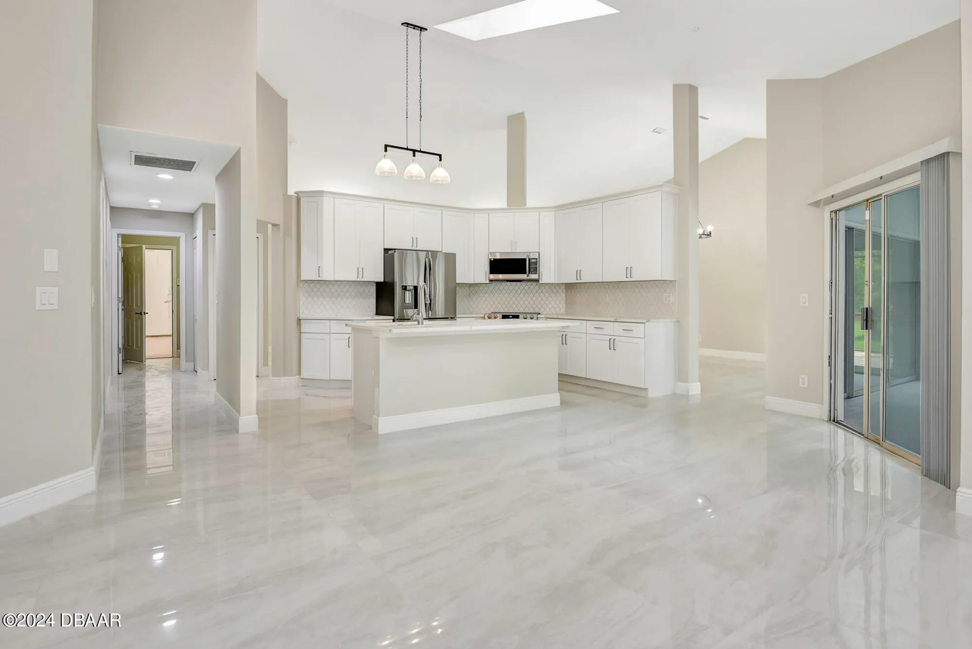 Property Slideshow image 16 of 46 | 5 lake isle way, Ormond Beach, FL, 32174