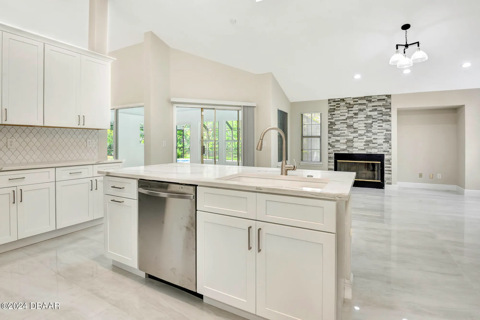 Property Slideshow image 20 of 46 | 5 lake isle way, Ormond Beach, FL, 32174