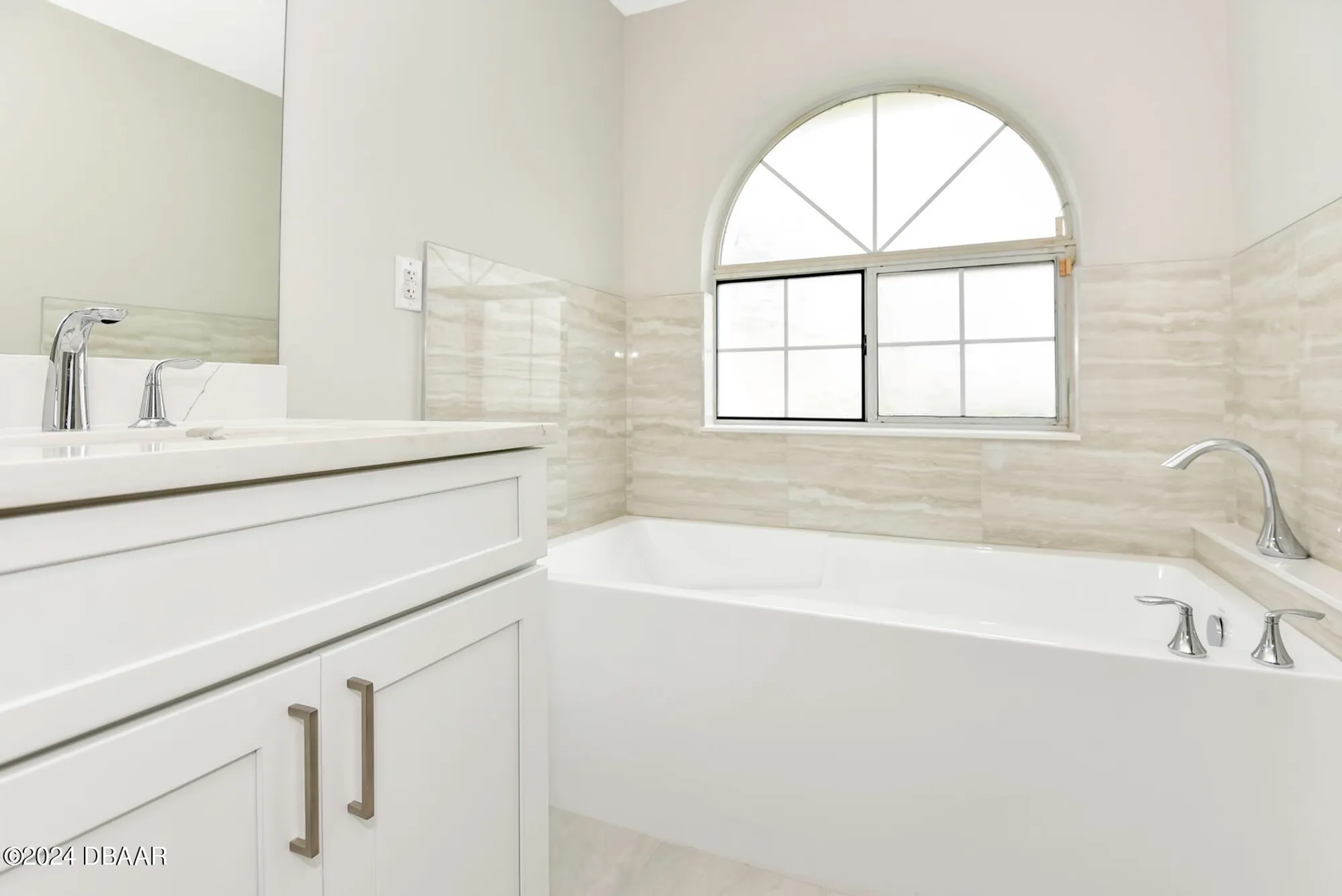 Property Slideshow image 25 of 46 | 5 lake isle way, Ormond Beach, FL, 32174