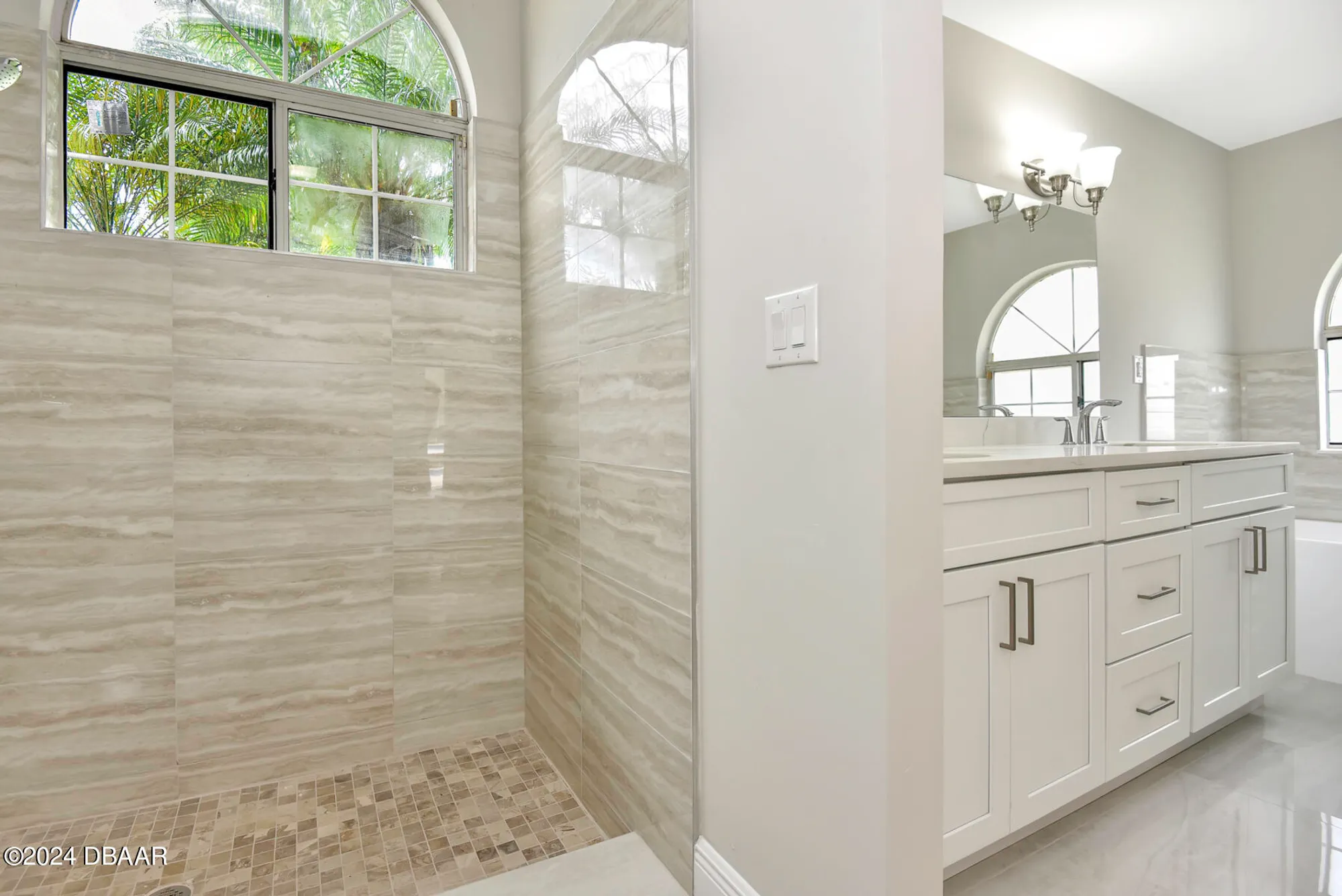 Property Slideshow image 28 of 46 | 5 lake isle way, Ormond Beach, FL, 32174