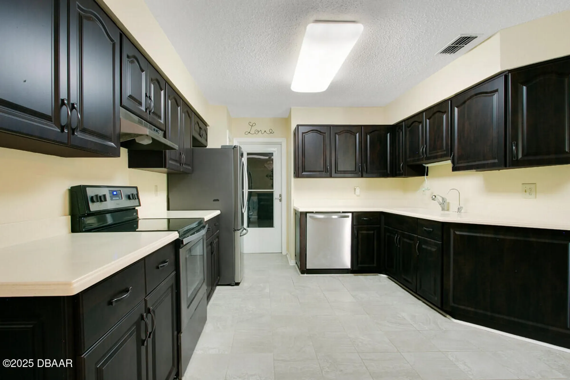 Property Slideshow image 4 of 11 | 176 palm sparrow ct, Daytona Beach, FL, 32119