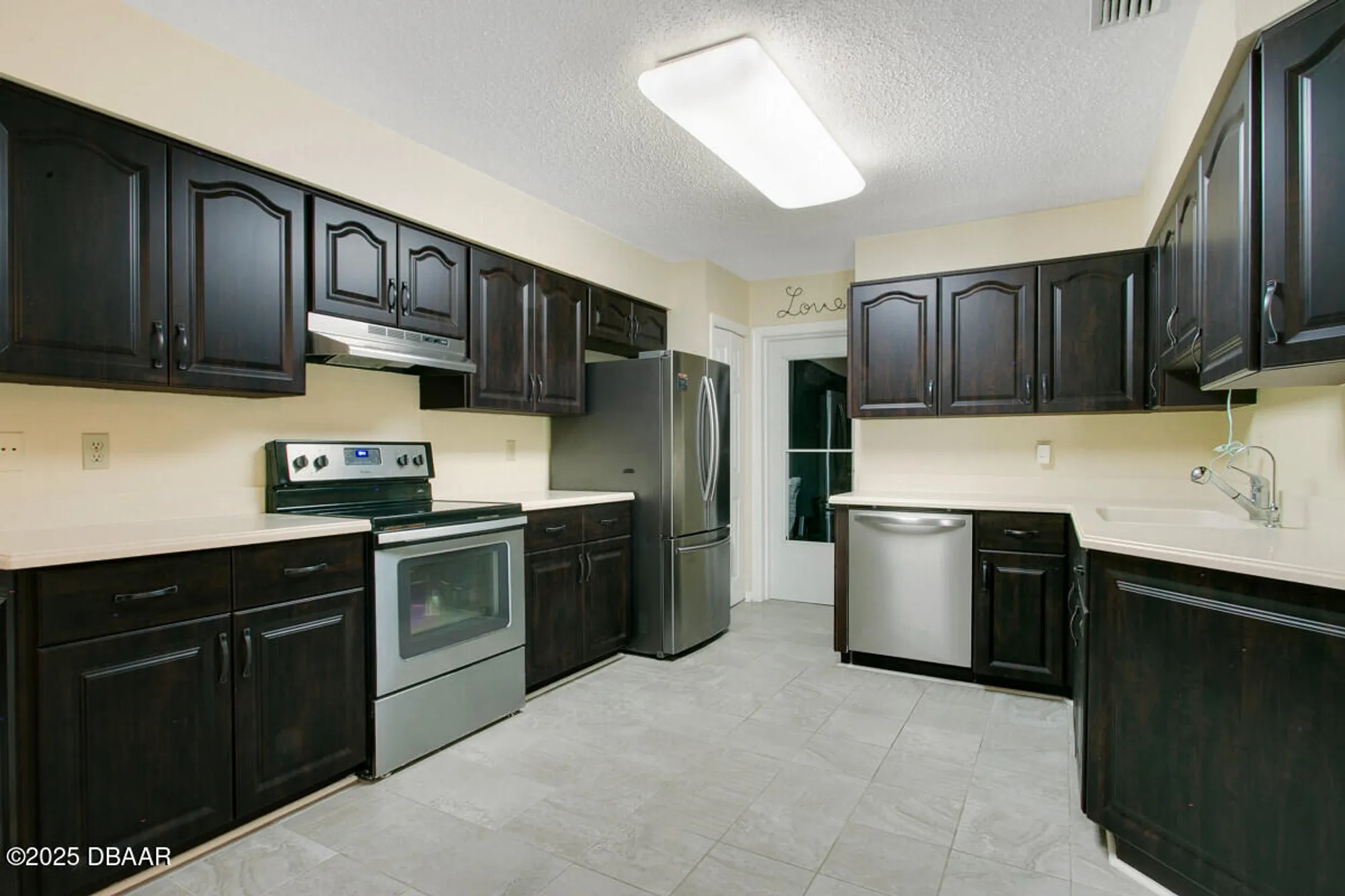 Property Slideshow image 5 of 11 | 176 palm sparrow ct, Daytona Beach, FL, 32119
