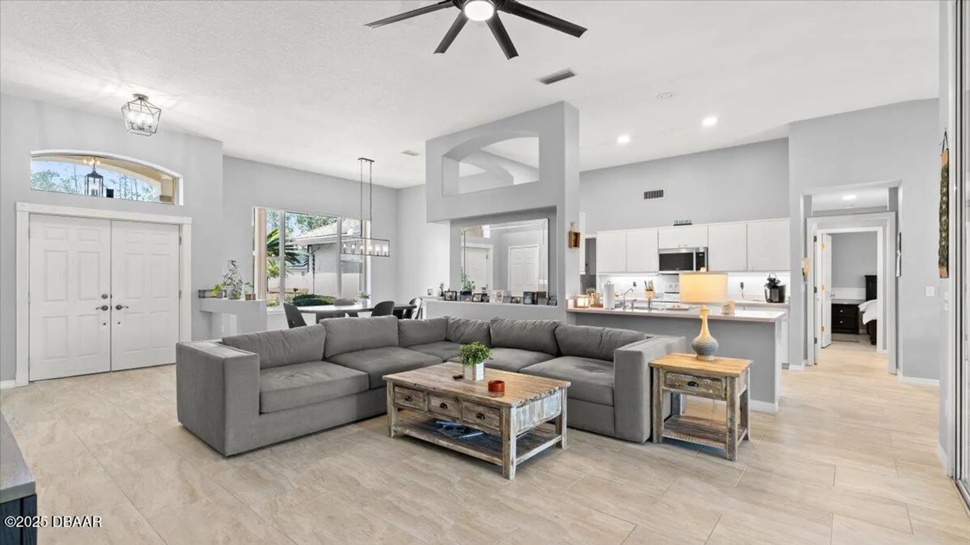 Property Slideshow image 9 of 47 | 4 creek bluff way, Ormond Beach, FL, 32174