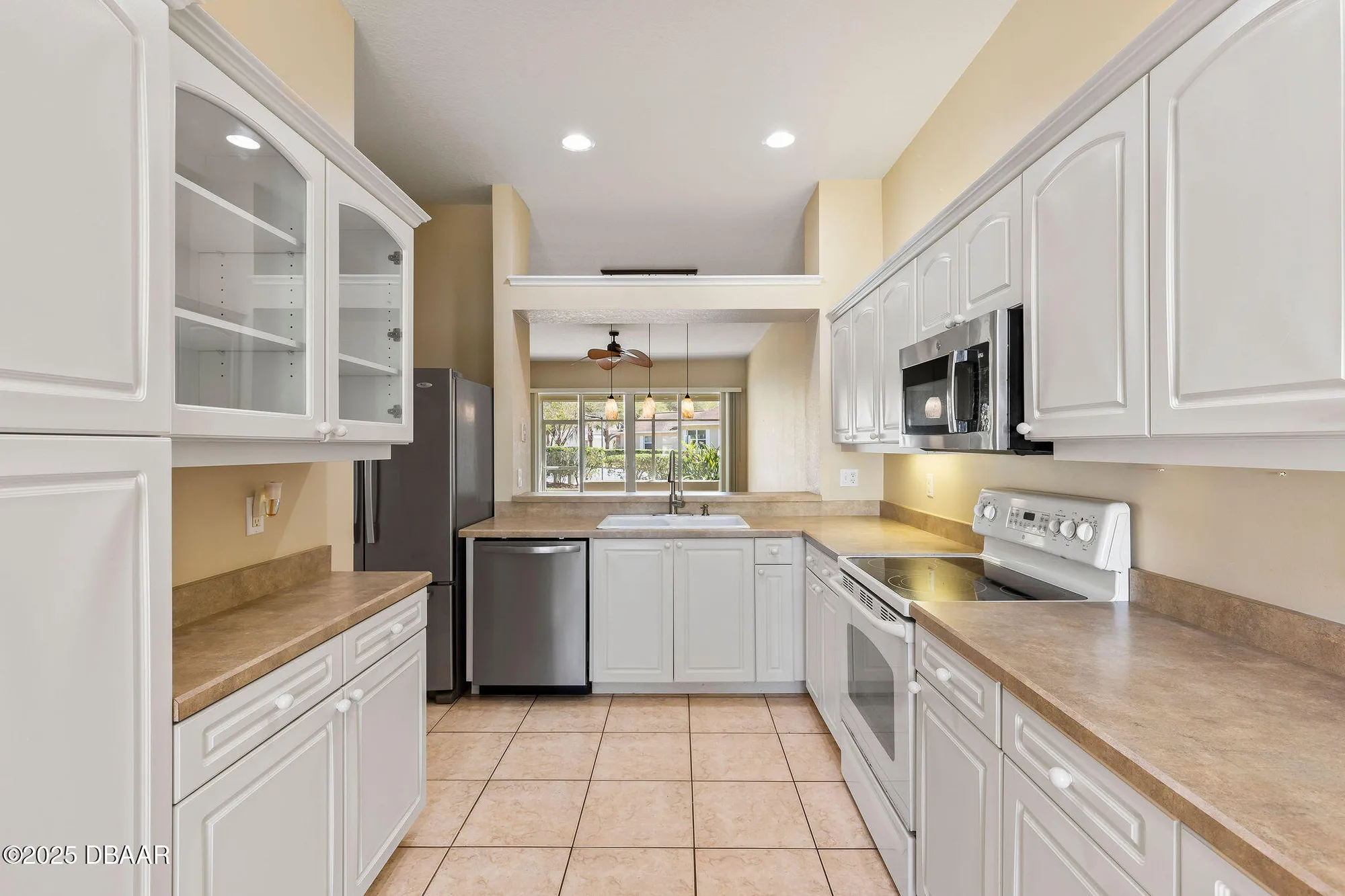 Property Slideshow image 7 of 89 | 1422 carlow cir, Ormond Beach, FL, 32174