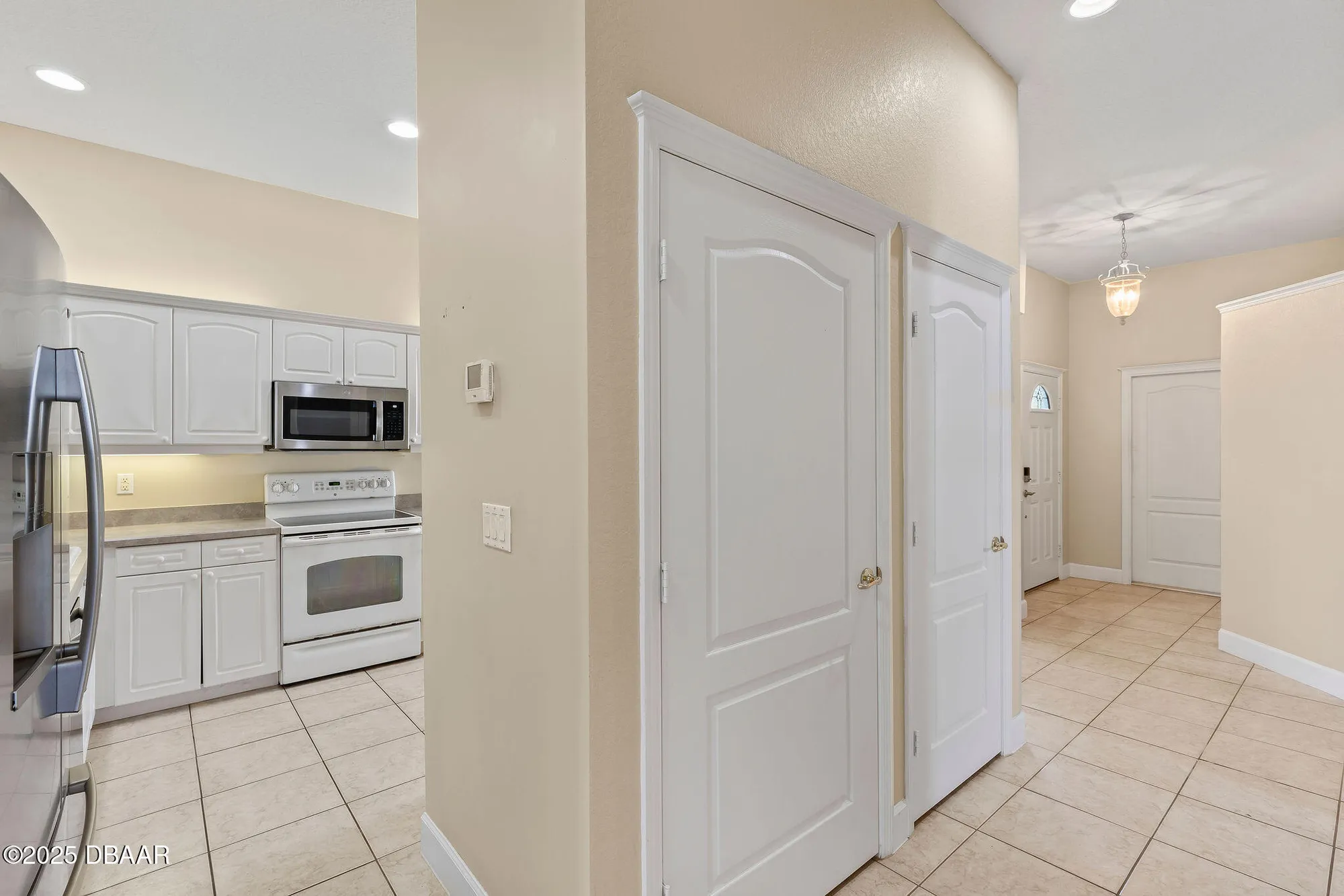 Property Slideshow image 11 of 89 | 1422 carlow cir, Ormond Beach, FL, 32174