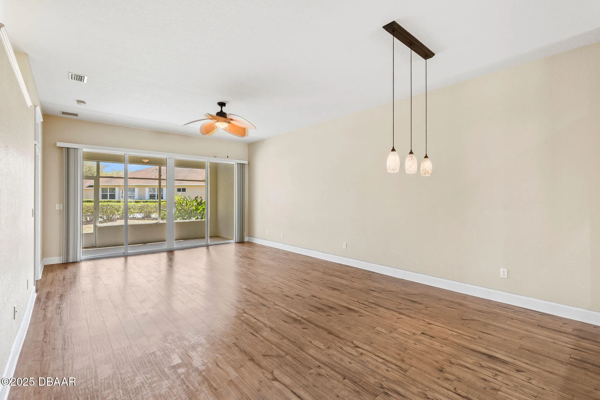 Property Slideshow image 14 of 89 | 1422 carlow cir, Ormond Beach, FL, 32174