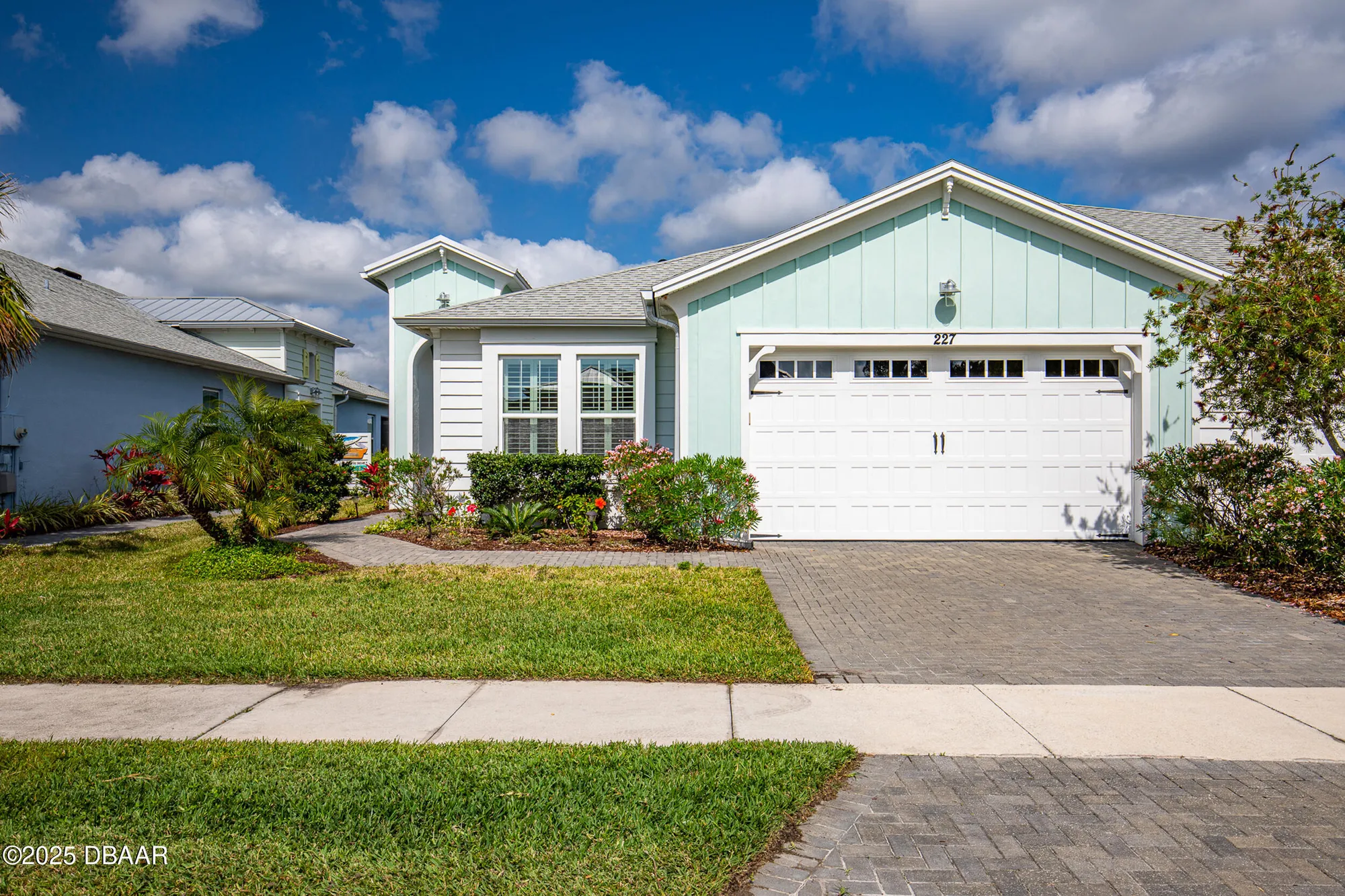 Property Slideshow image 38 of 101 | 227 coral reef way, Daytona Beach, FL, 32124
