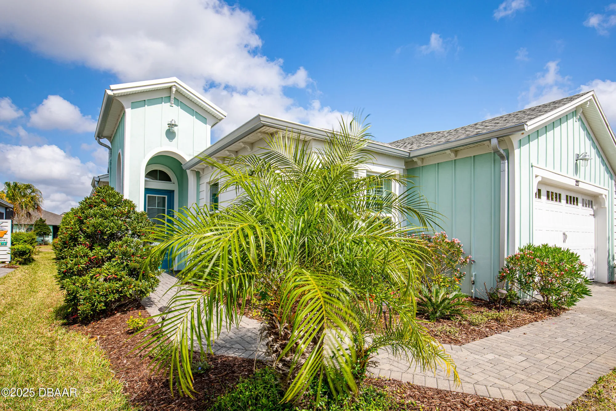 Property Slideshow image 39 of 101 | 227 coral reef way, Daytona Beach, FL, 32124