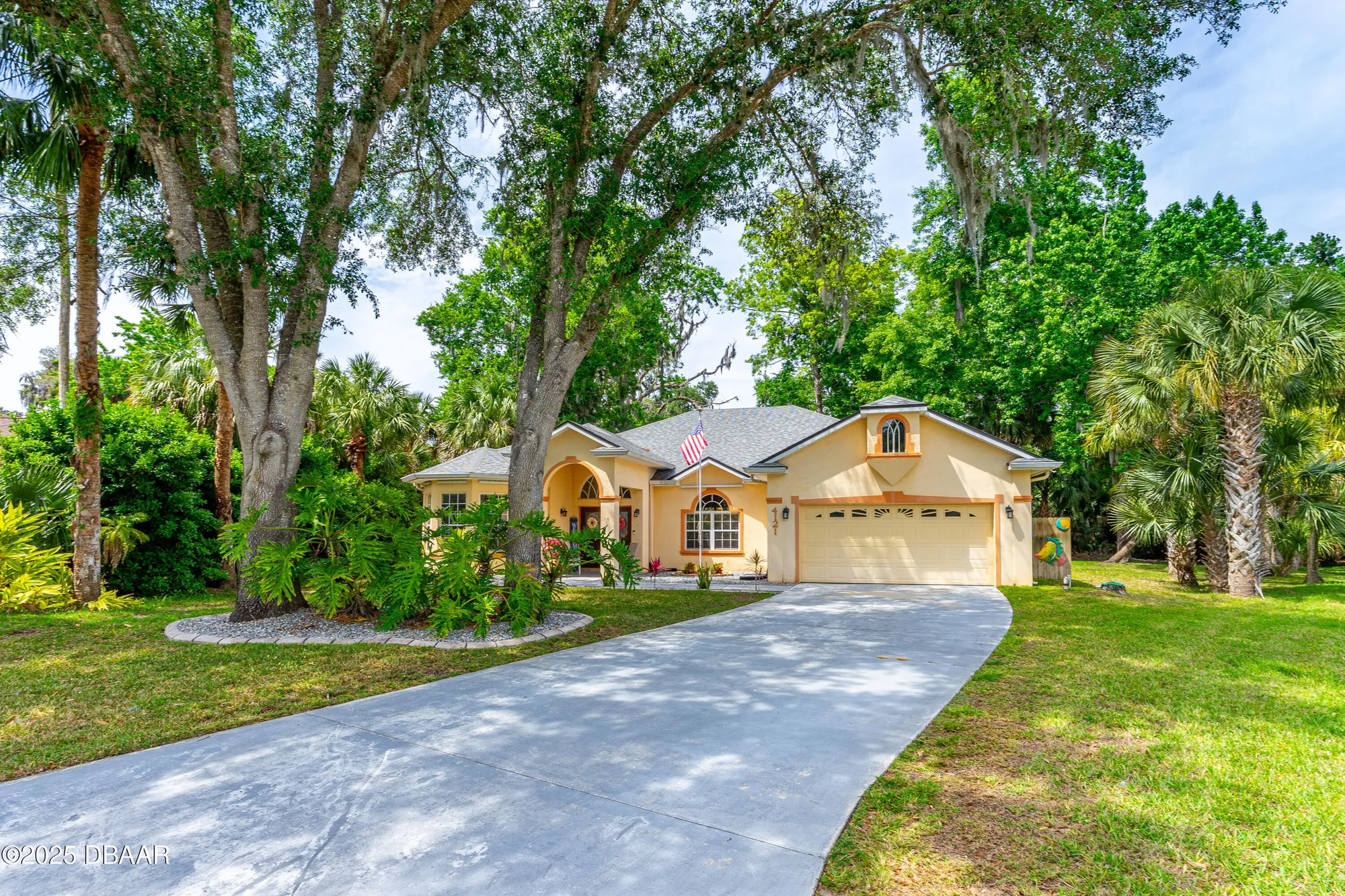 Property Slideshow image 4 of 51 | 4121 salina ln, Ormond Beach, FL, 32174