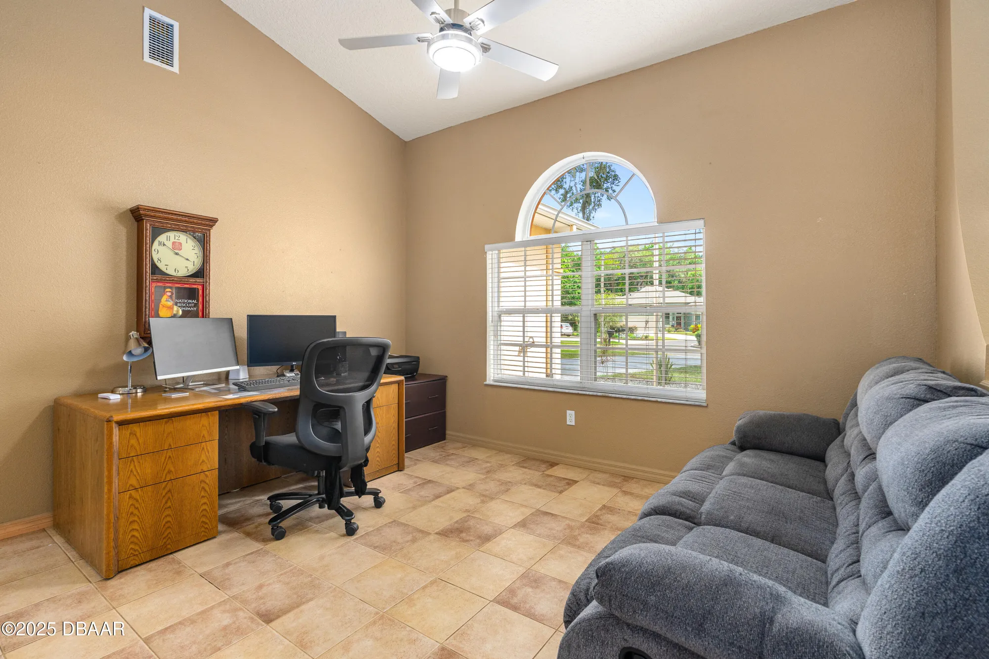 Property Slideshow image 12 of 51 | 4121 salina ln, Ormond Beach, FL, 32174