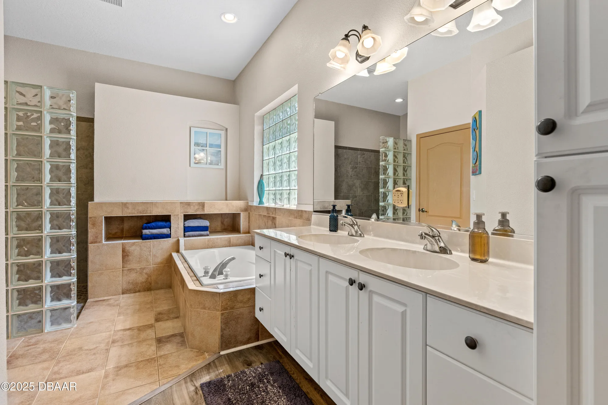 Property Slideshow image 24 of 51 | 4121 salina ln, Ormond Beach, FL, 32174