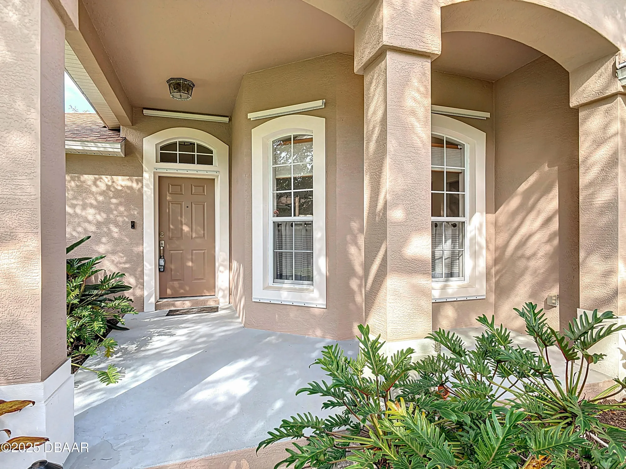 Property Slideshow image 7 of 55 | 6037 whispering trees ln, Port Orange, FL, 32128