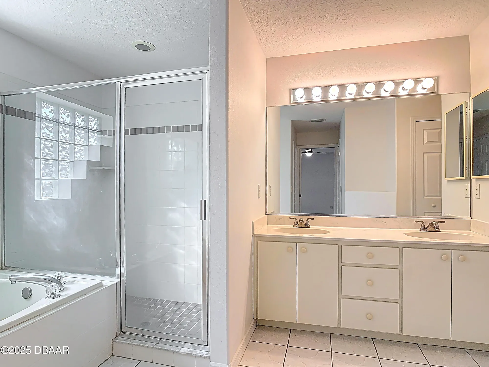 Property Slideshow image 28 of 55 | 6037 whispering trees ln, Port Orange, FL, 32128