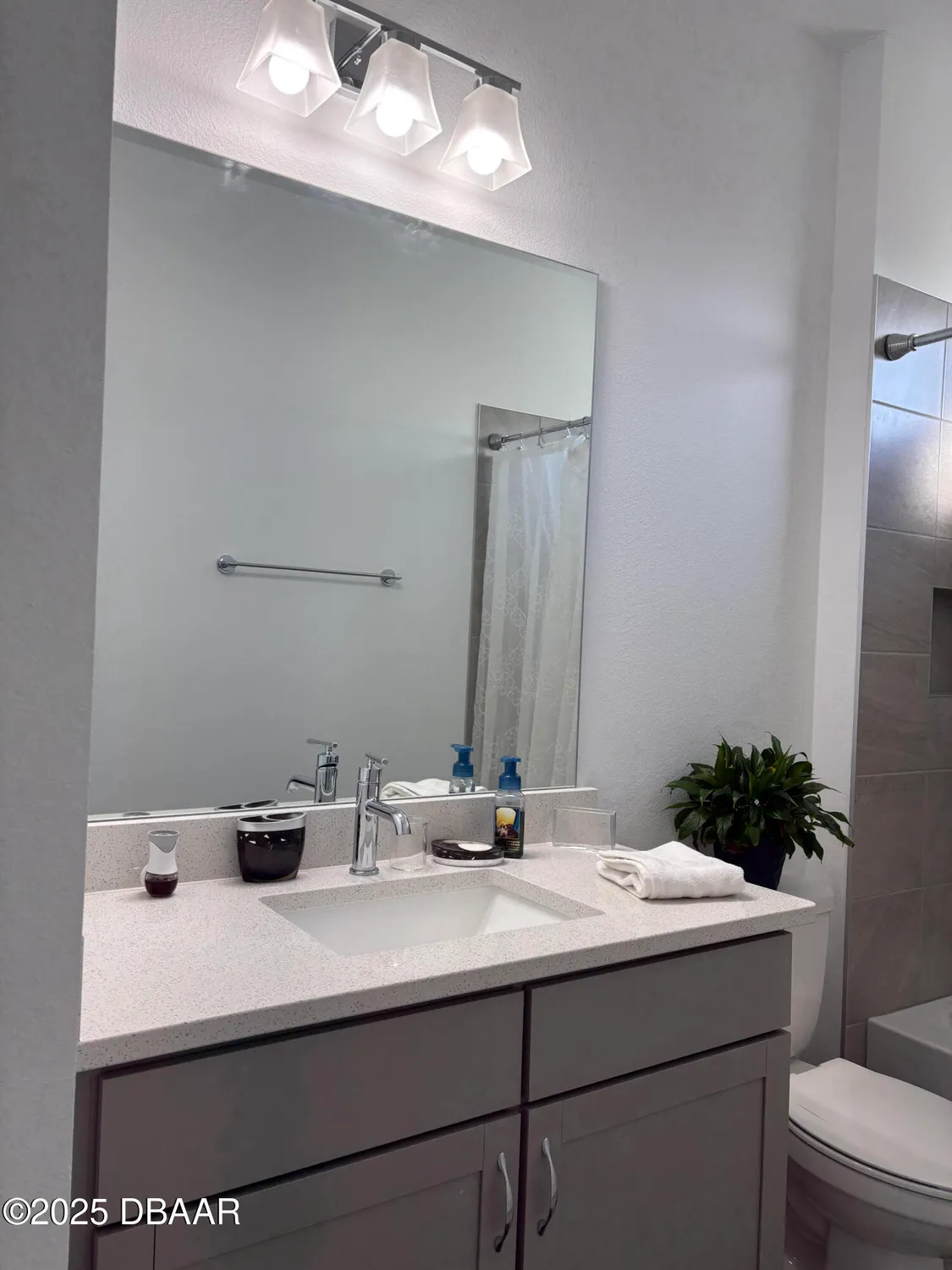 Property Slideshow image 26 of 88 | 298 hang loose way, Daytona Beach, FL, 32124