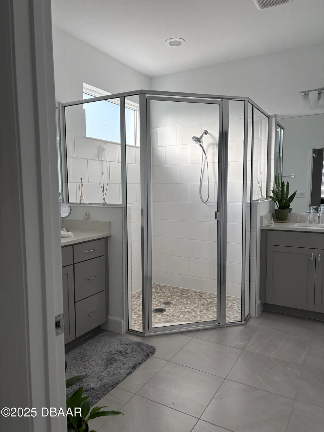 Property Slideshow image 31 of 88 | 298 hang loose way, Daytona Beach, FL, 32124