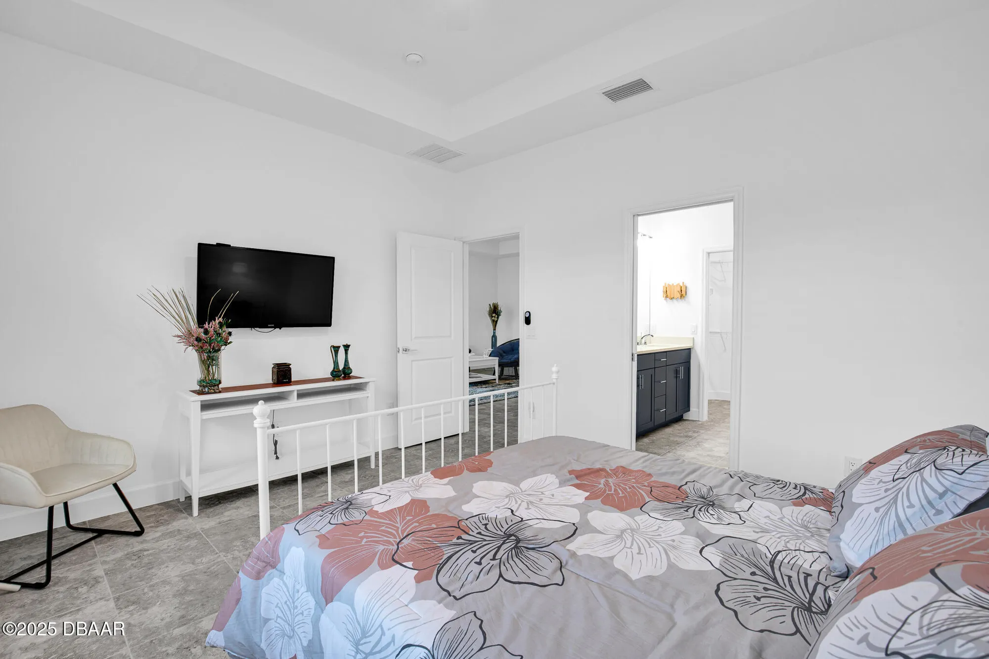 Property Slideshow image 19 of 71 | 913 bama breeze dr, Daytona Beach, FL, 32124